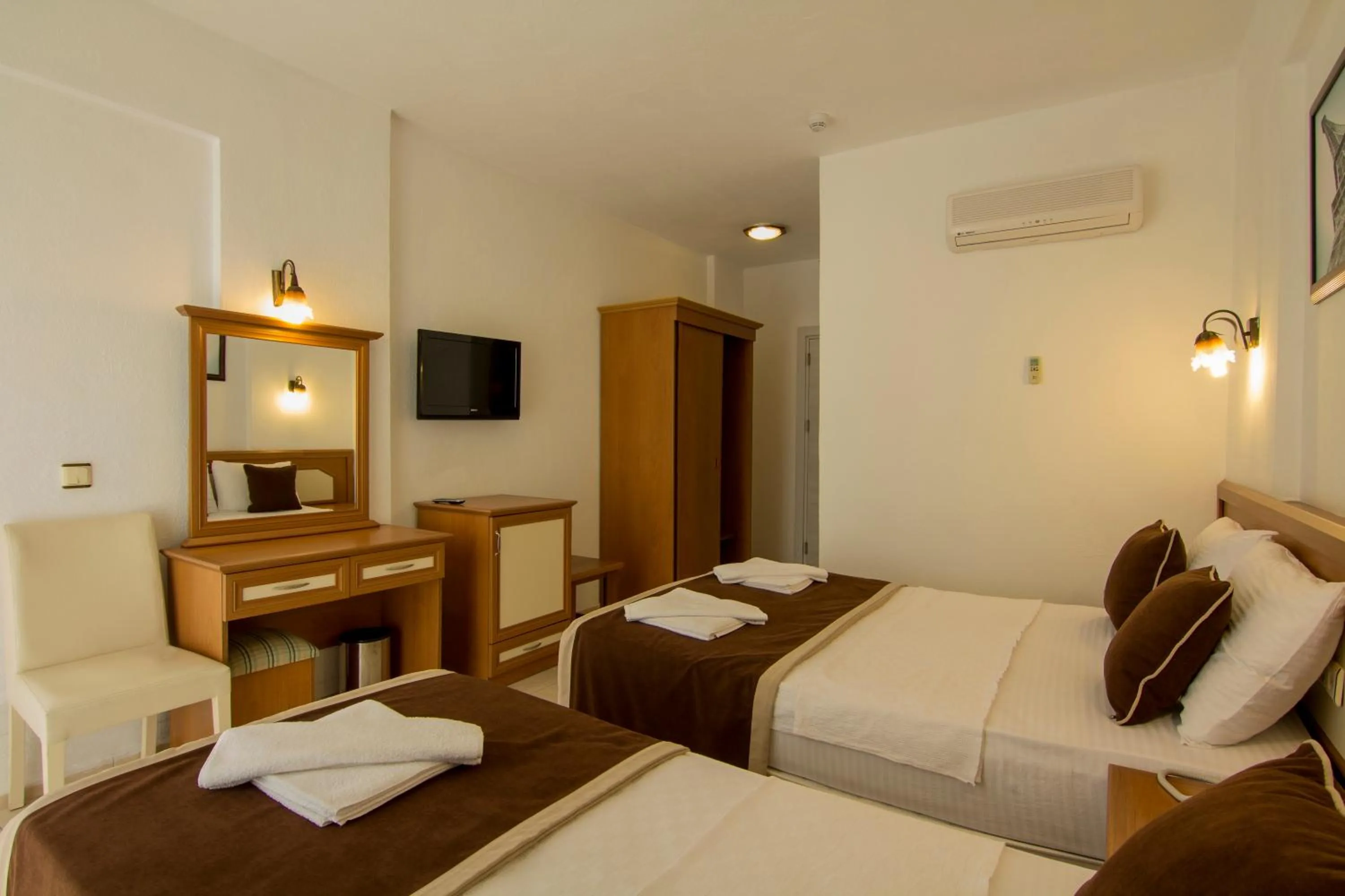 Bed in Belcekum Beach Hotel