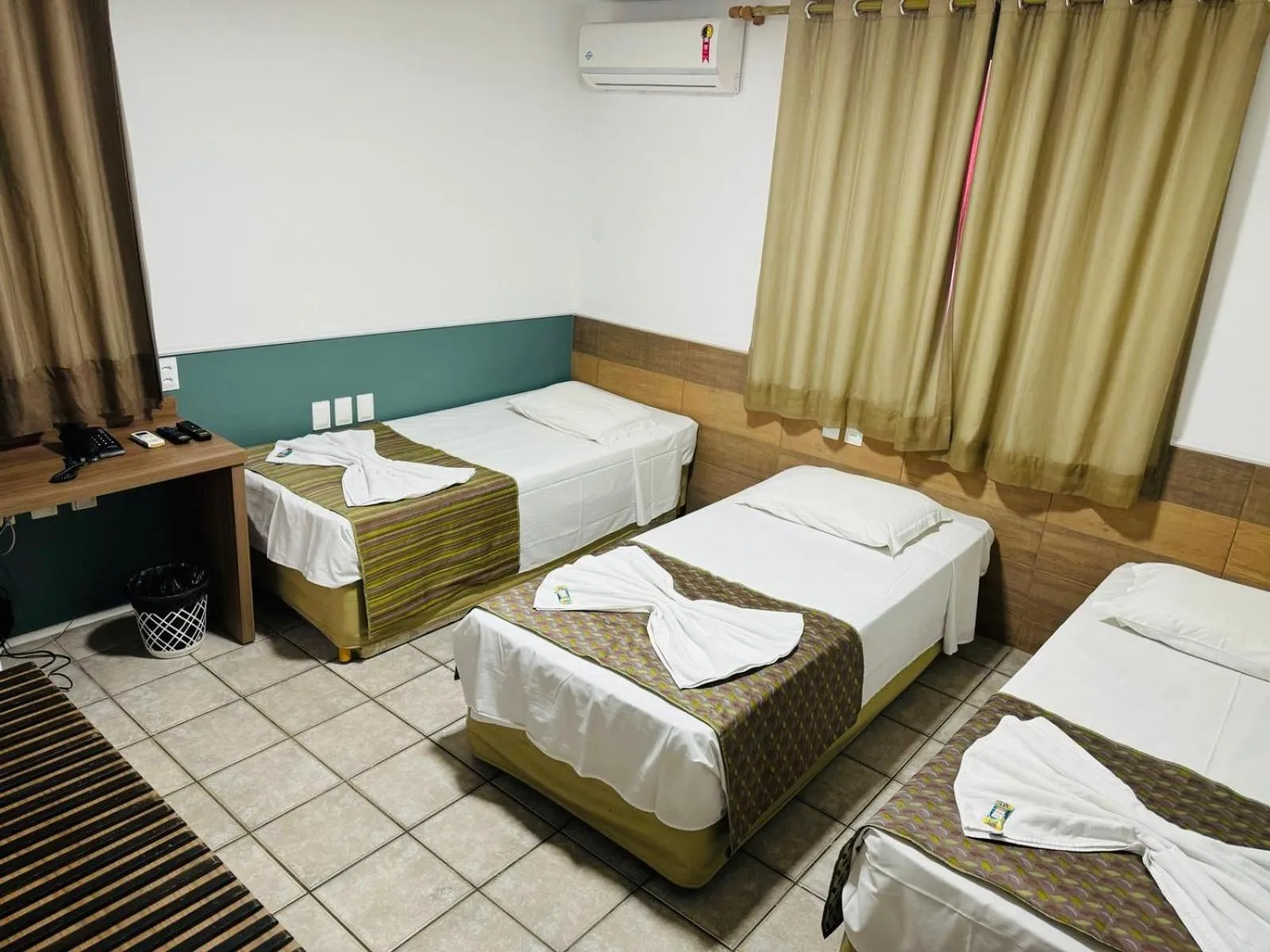 Bed in Abrolhos Praia Hotel