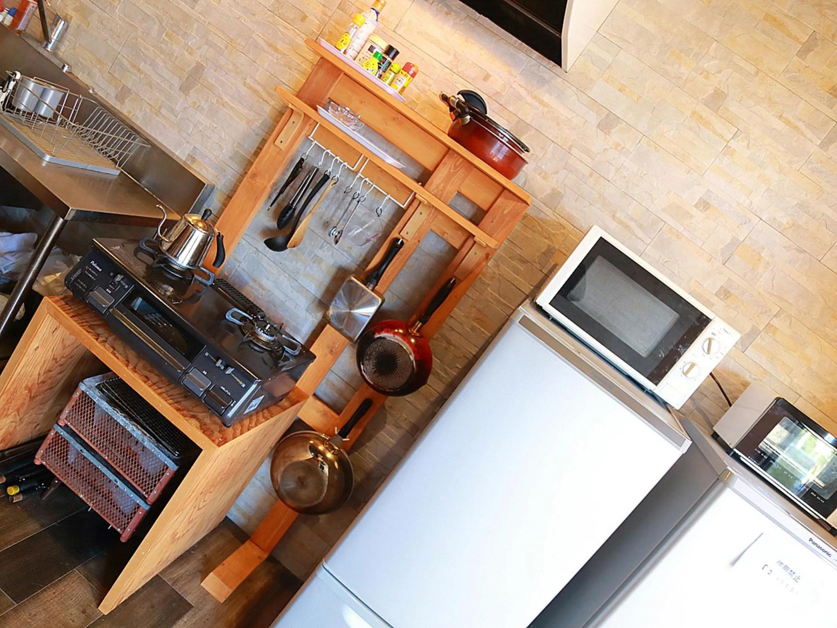 Communal kitchen in HOSTEL Co-EDO