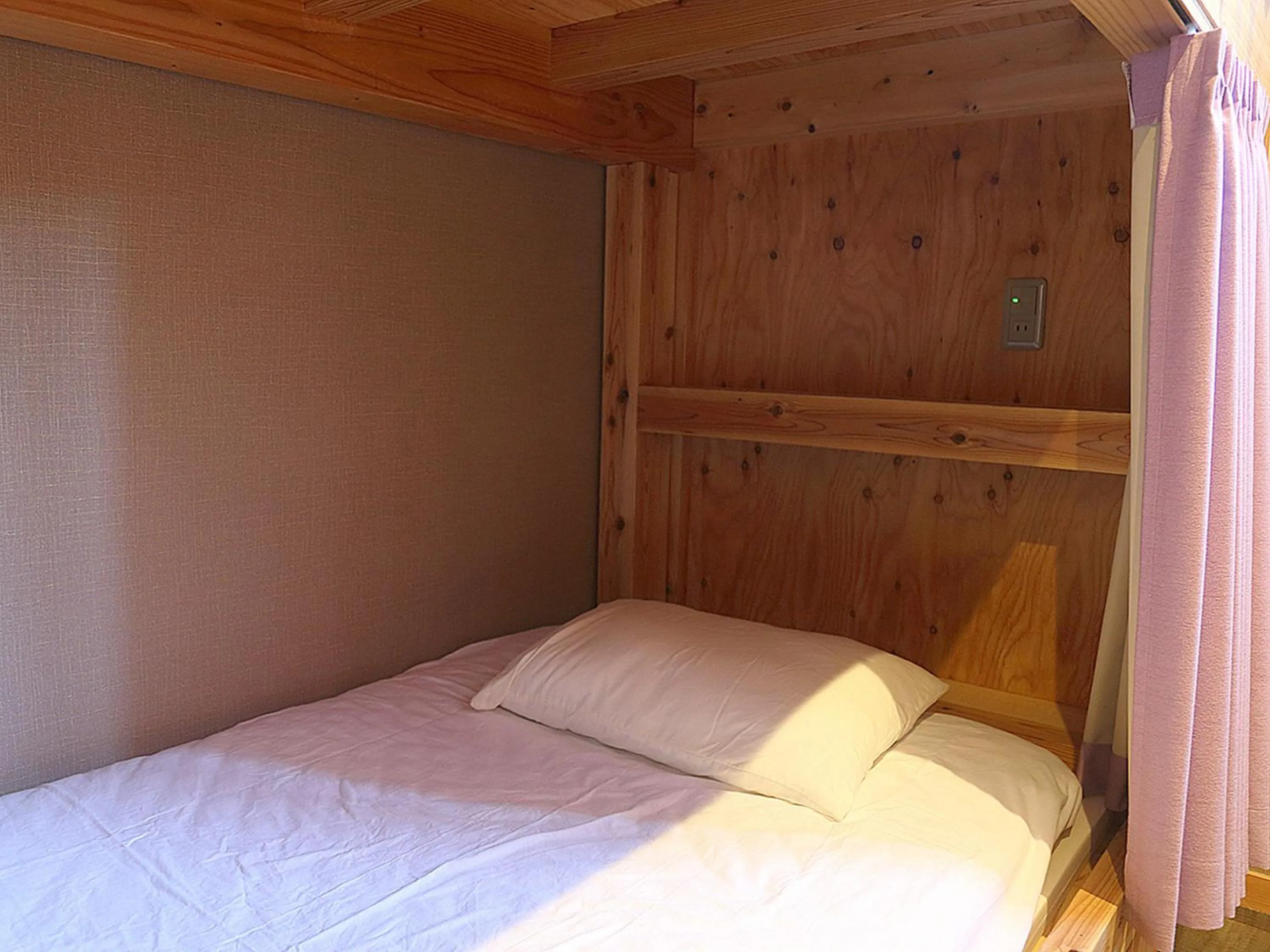 bunk bed, Bed in HOSTEL Co-EDO