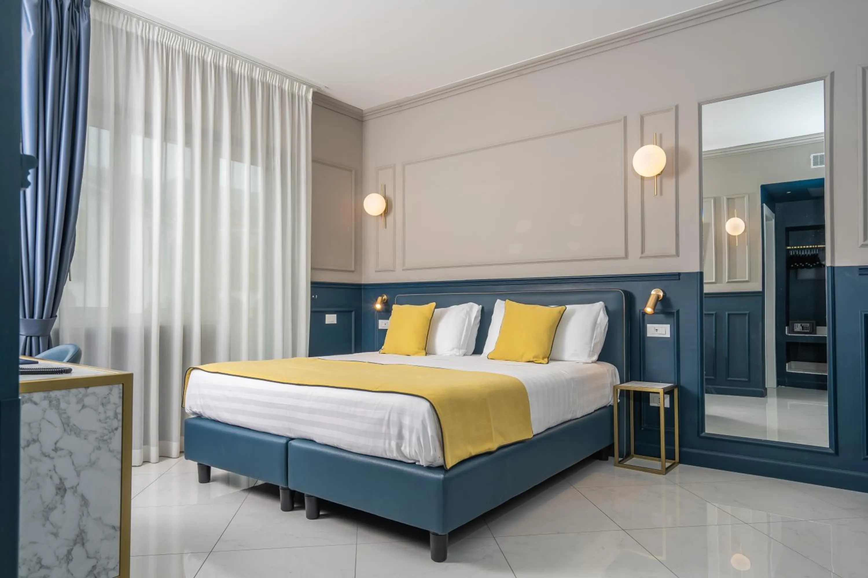 Bedroom, Bed in Hotel Mary