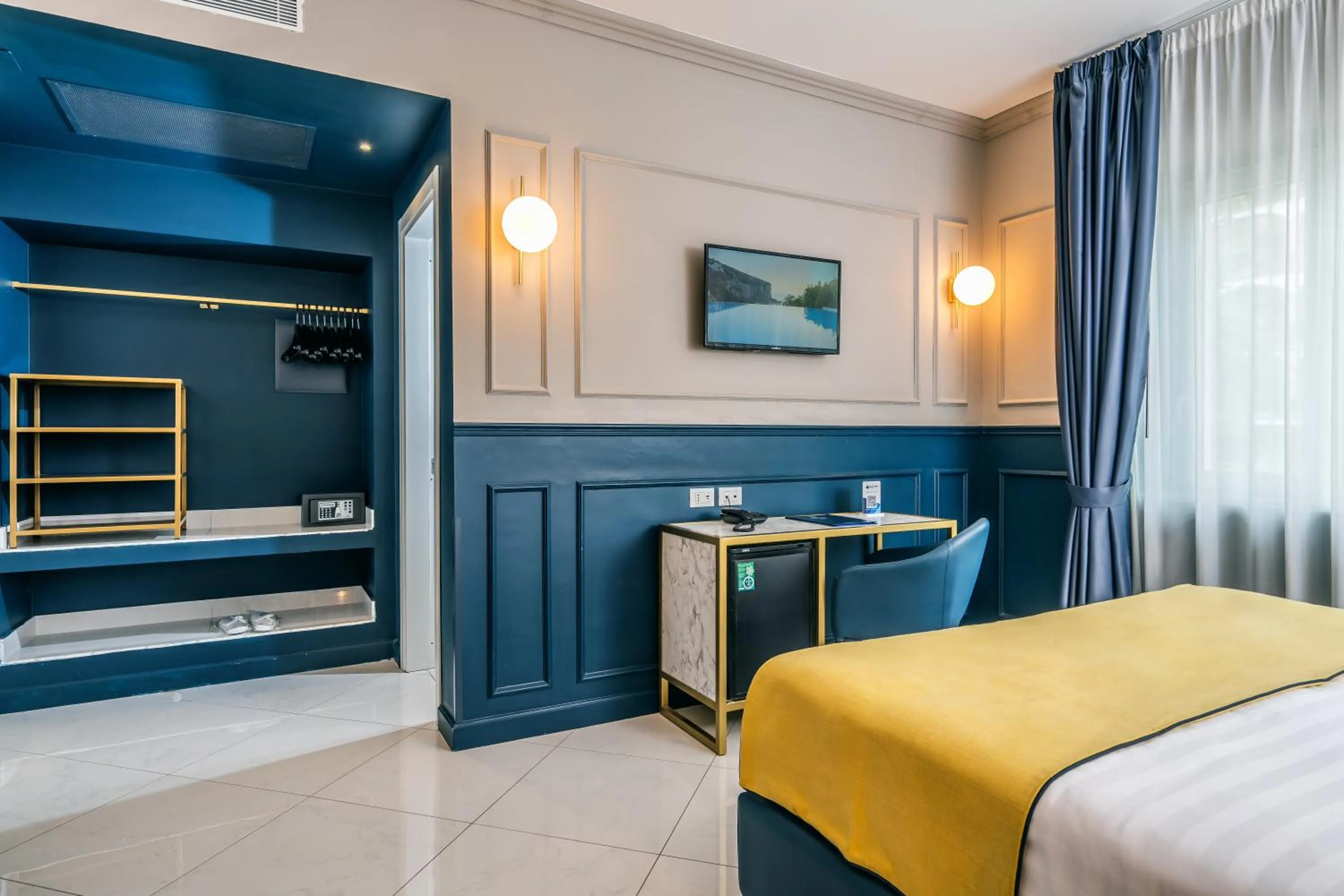 Bedroom, Bed in Hotel Mary