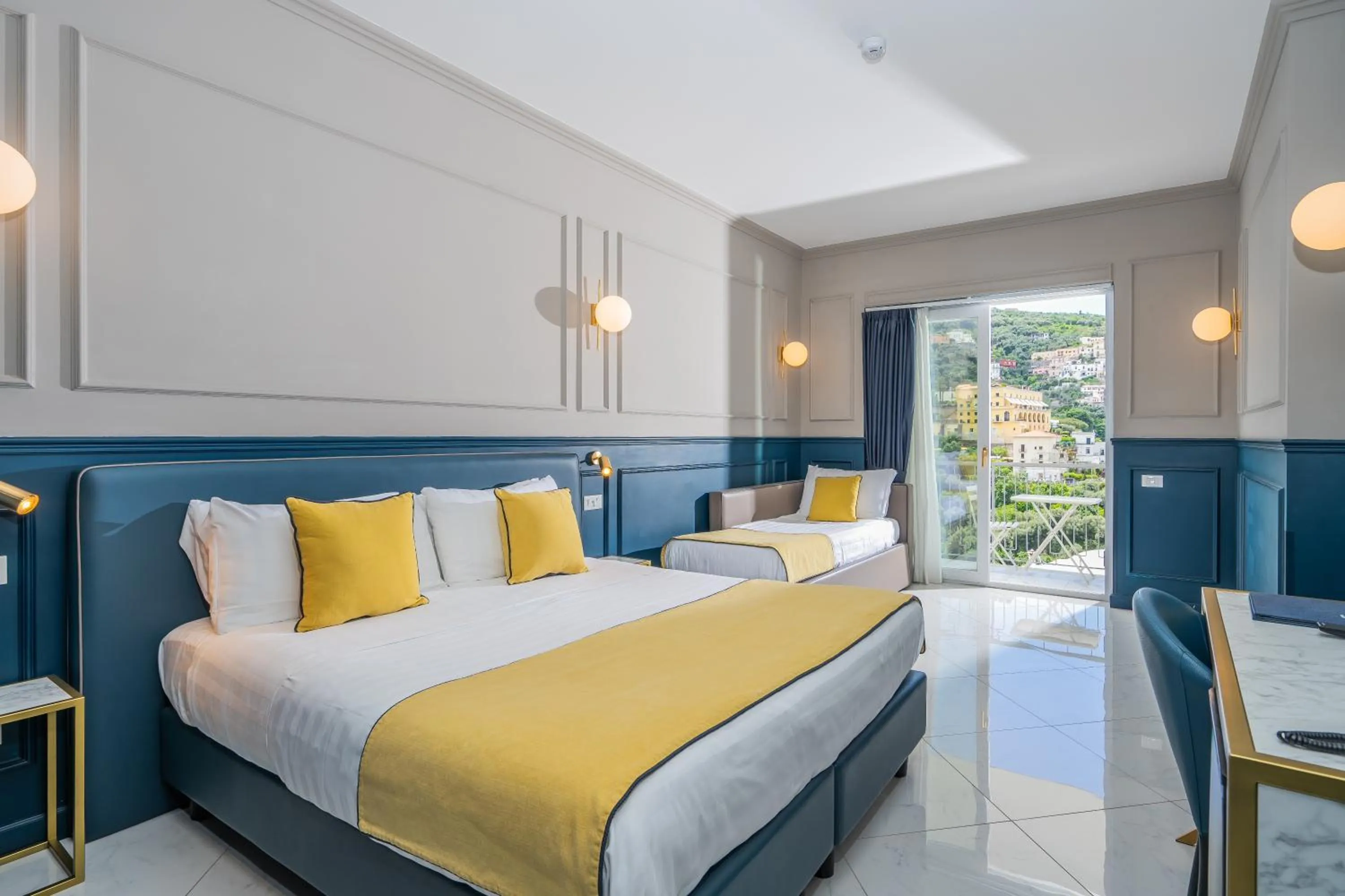 Bedroom, Bed in Hotel Mary