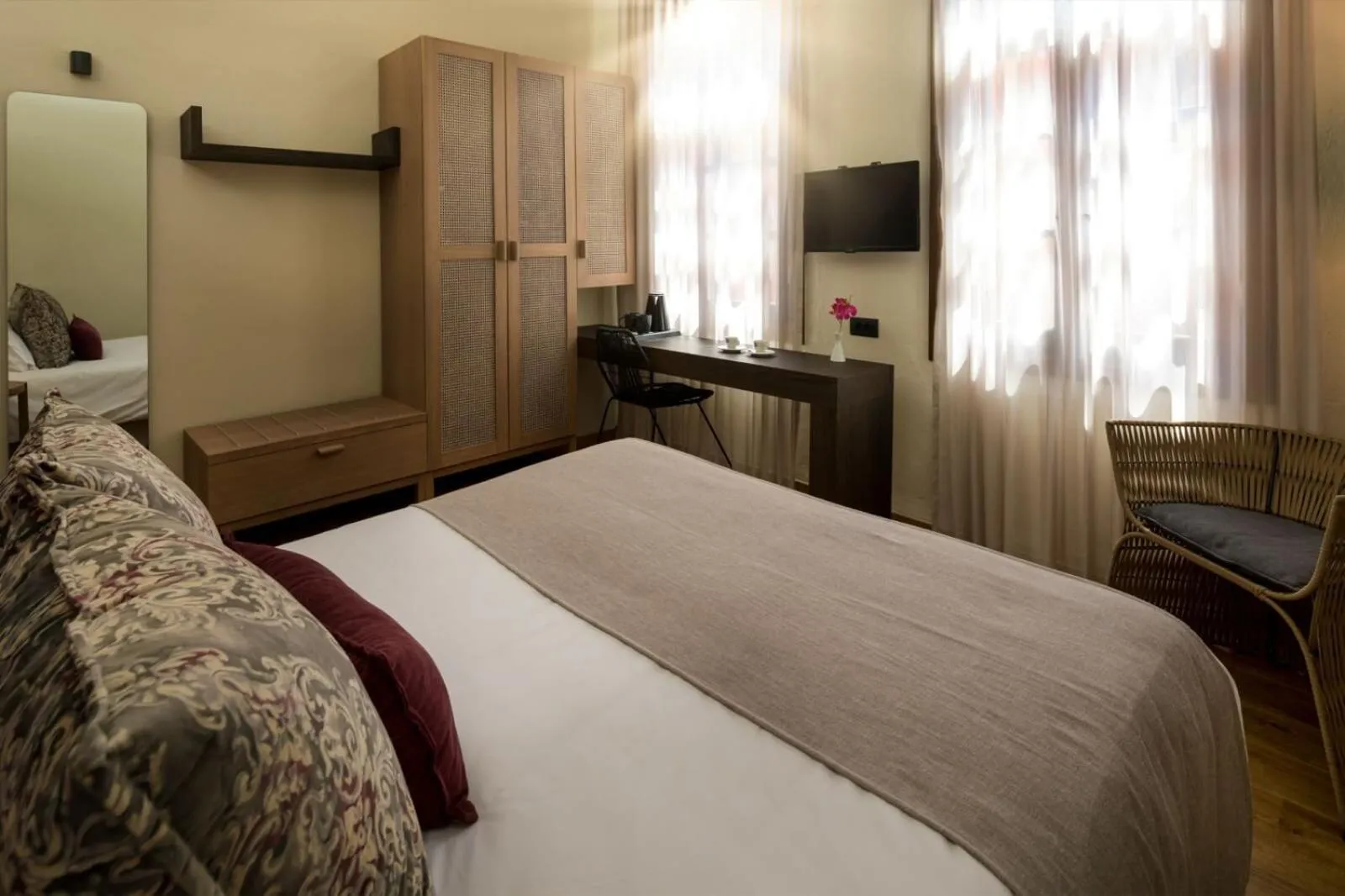 Bed in ELG Contessa Boutique Hotel