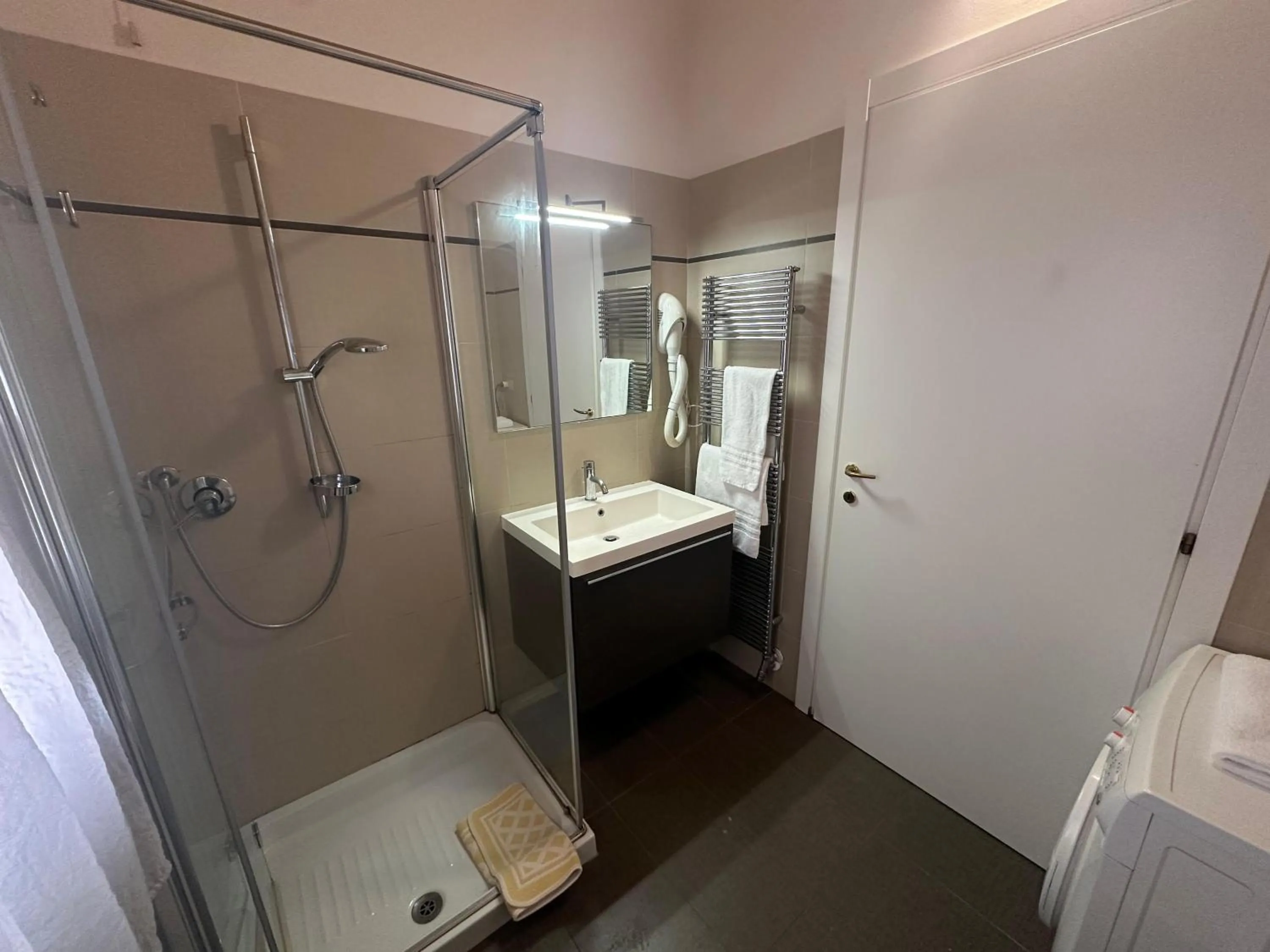 Shower in Residence Antares - Agenzia Cocal