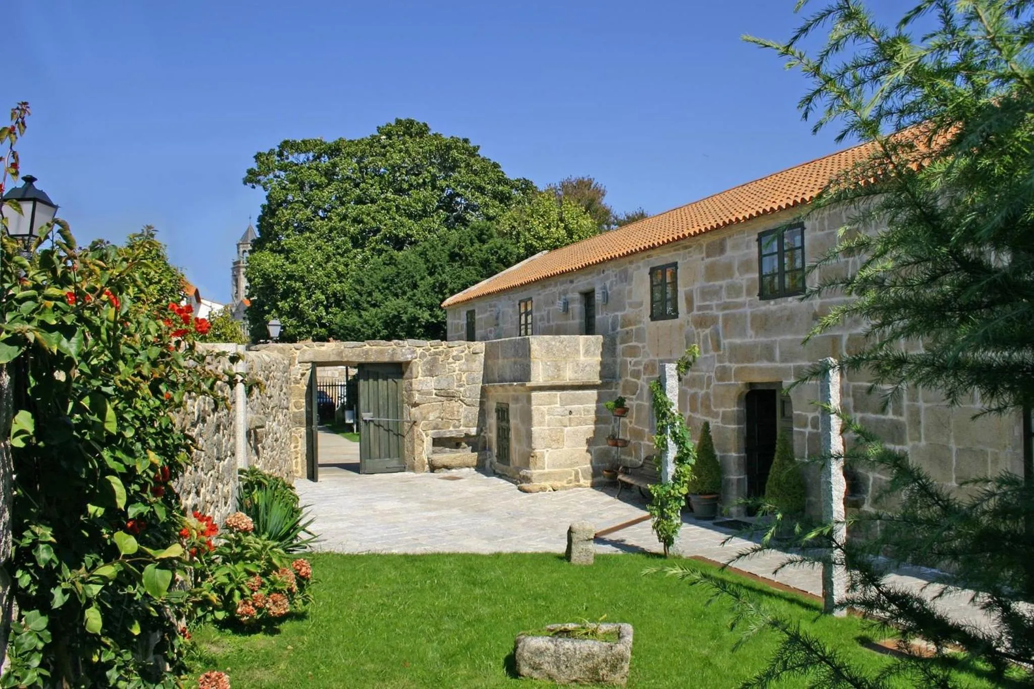 Landmark view in Hotel Bradomin