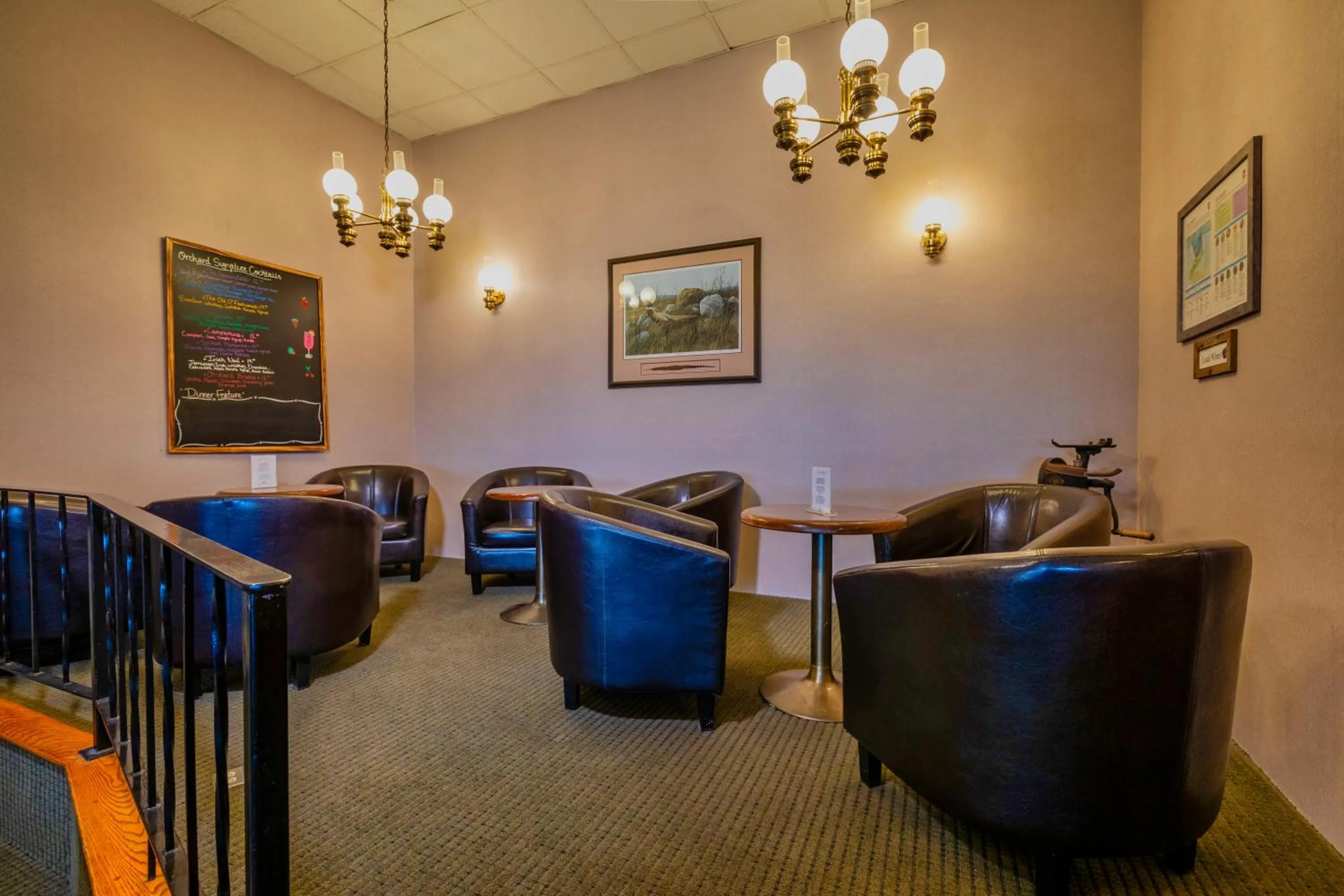 Seating area in Old Orchard Inn