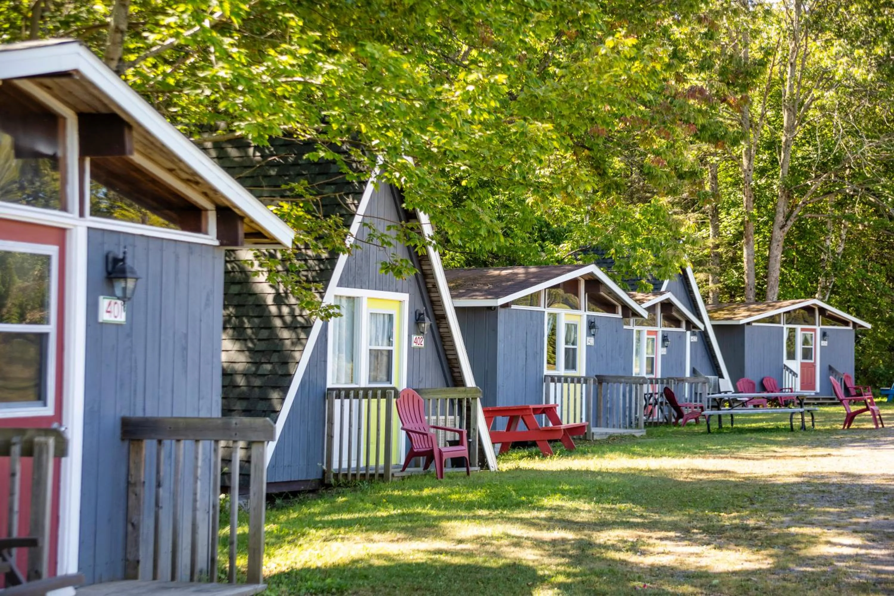 Property building in Old Orchard Inn