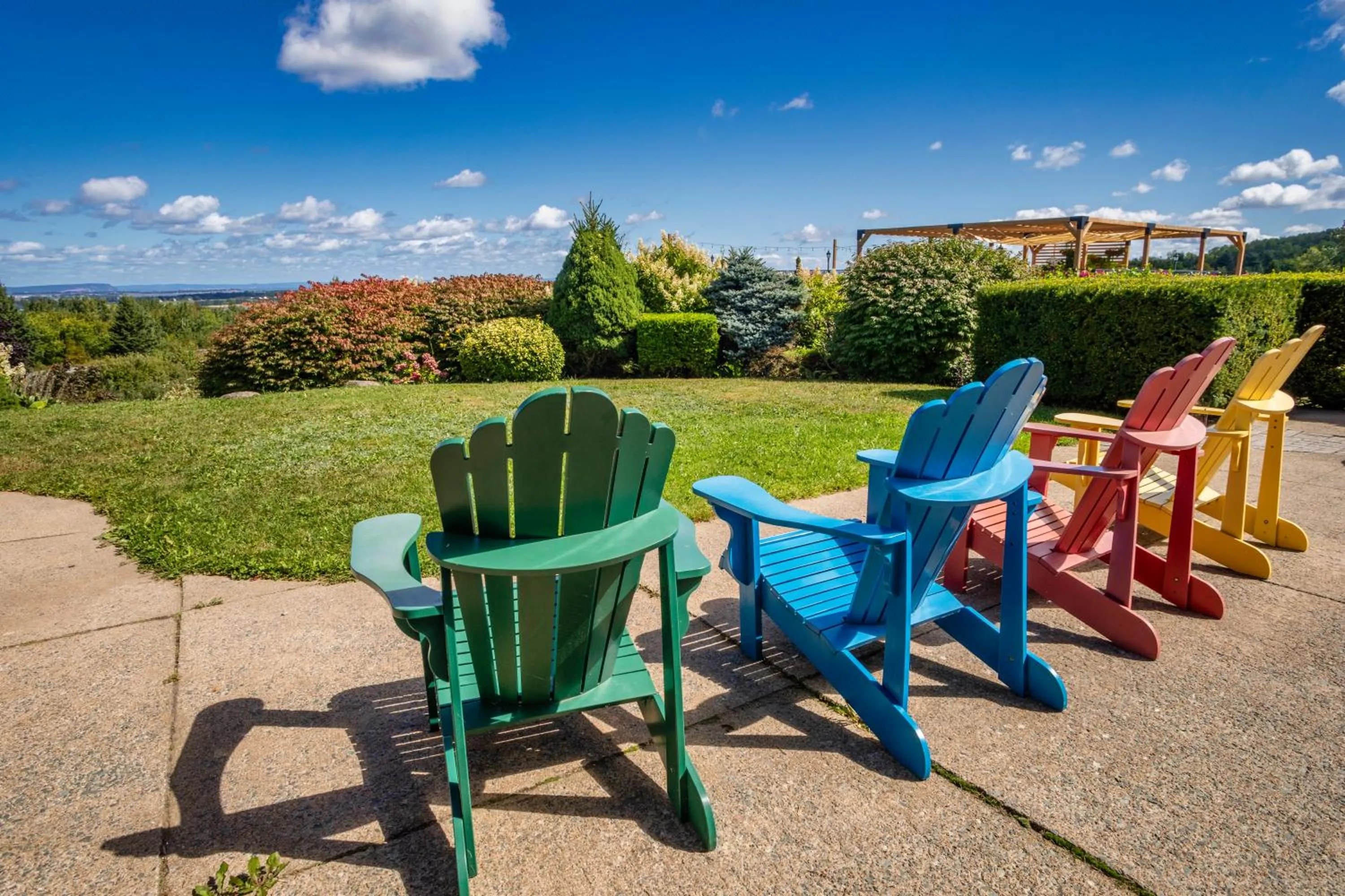 Seating area in Old Orchard Inn