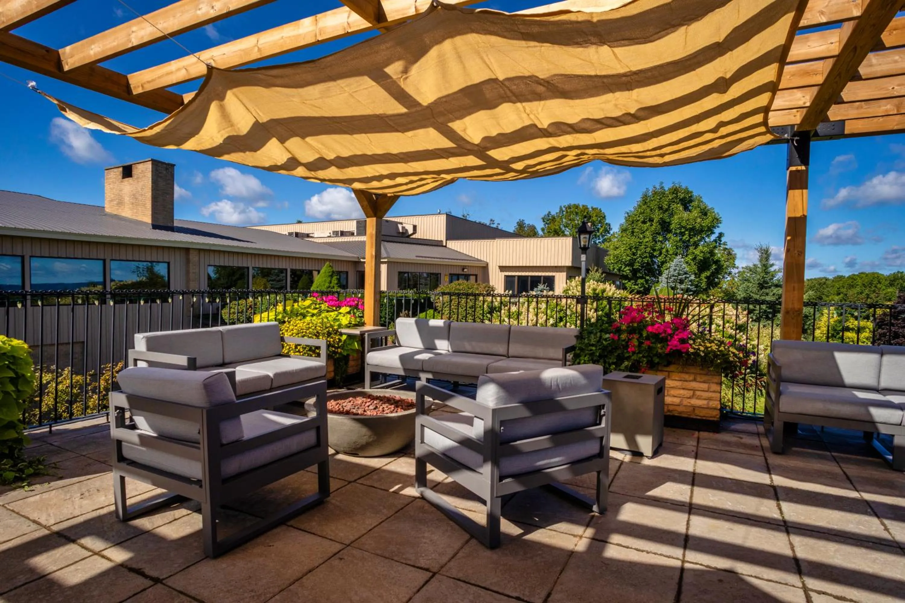 Patio in Old Orchard Inn