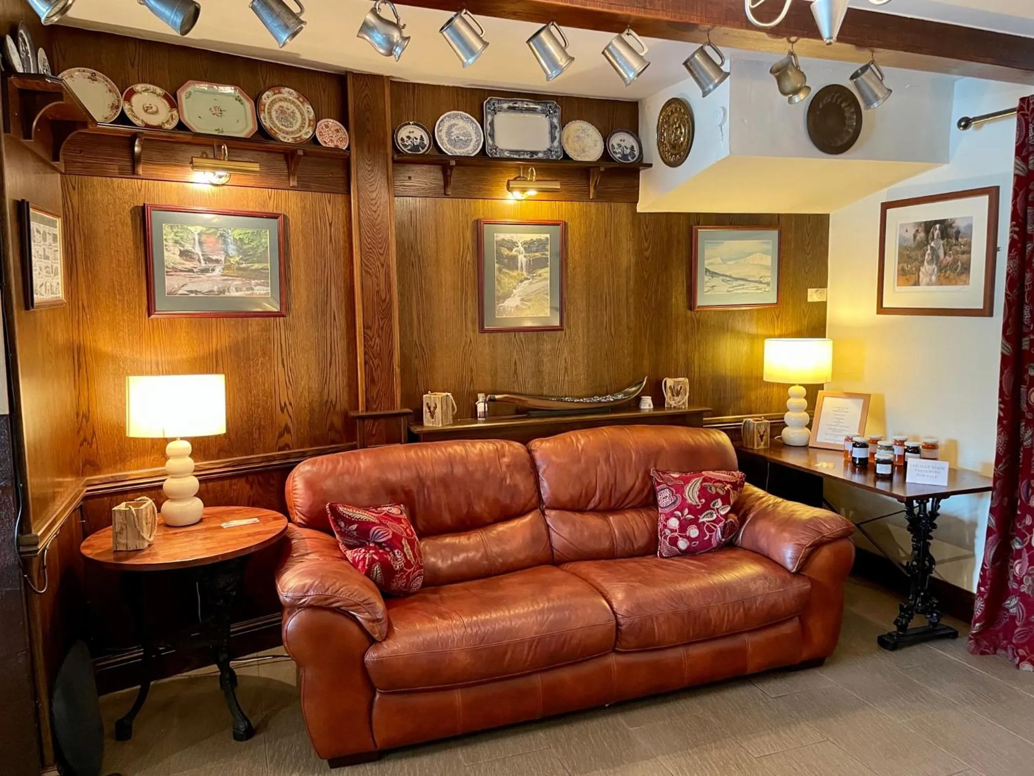 Lounge or bar in Plough and Harrow