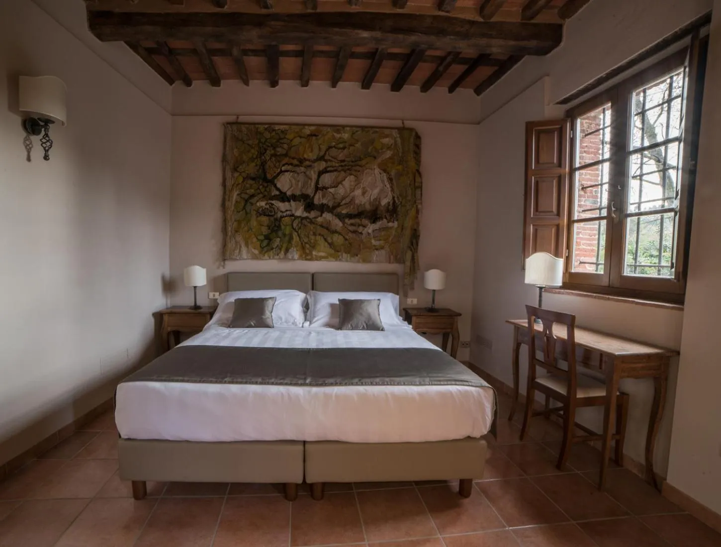 Bed in Relais Corte Rodeschi