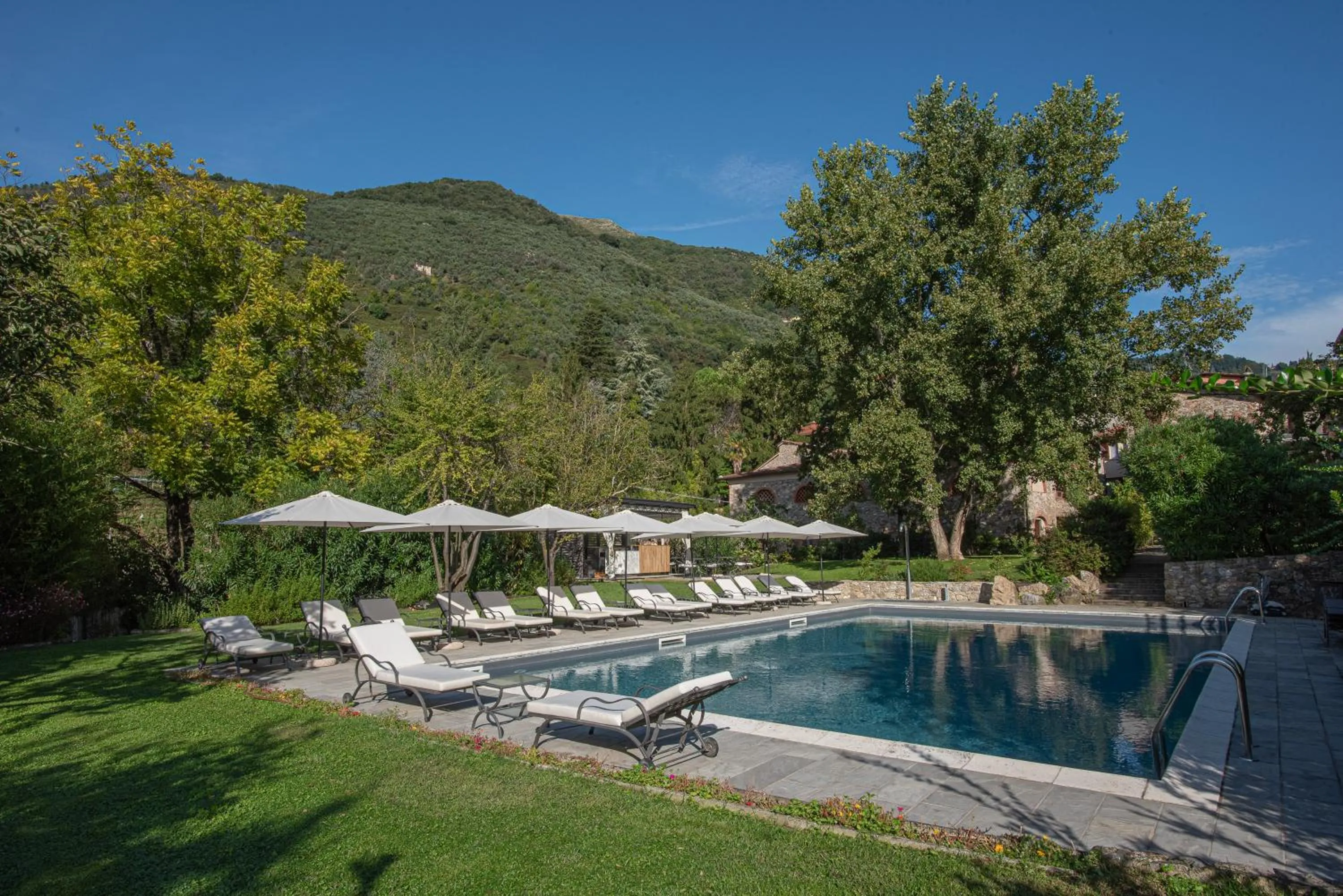 Swimming pool in Relais Corte Rodeschi