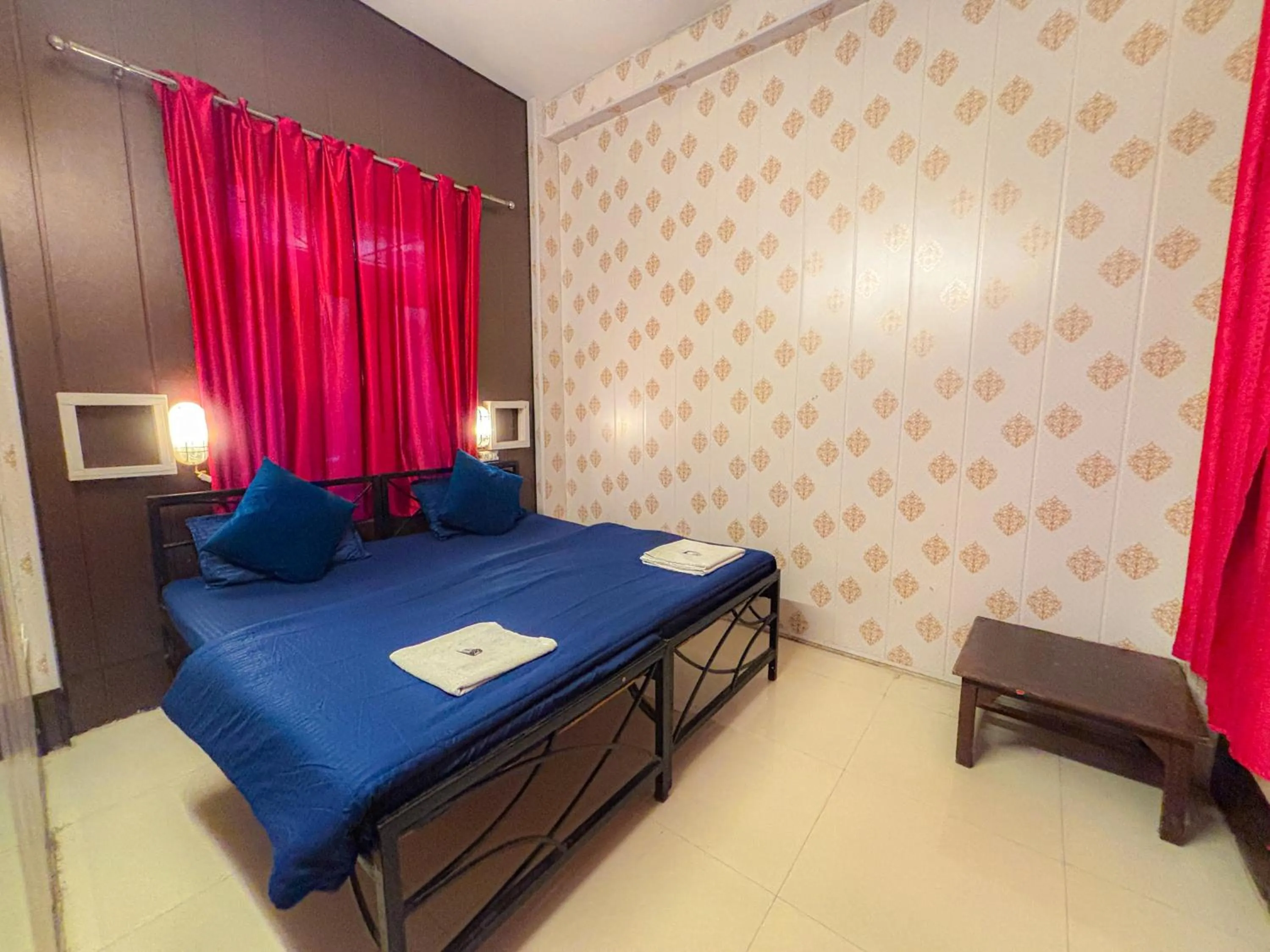 Bed in Skyard Hostel Rishikesh Laxman Jhula