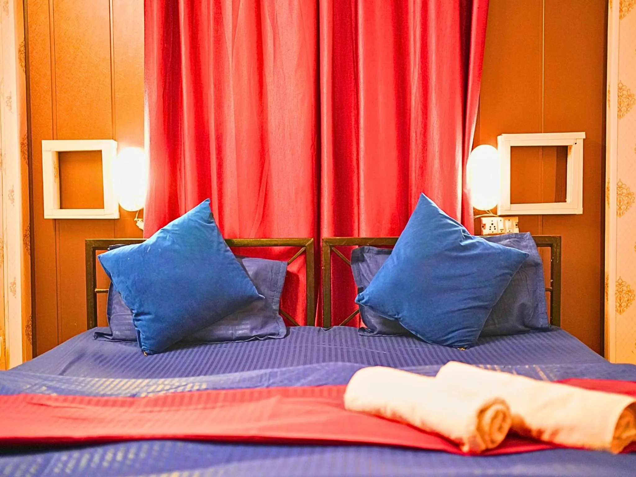 Bed in Skyard Hostel Rishikesh Laxman Jhula