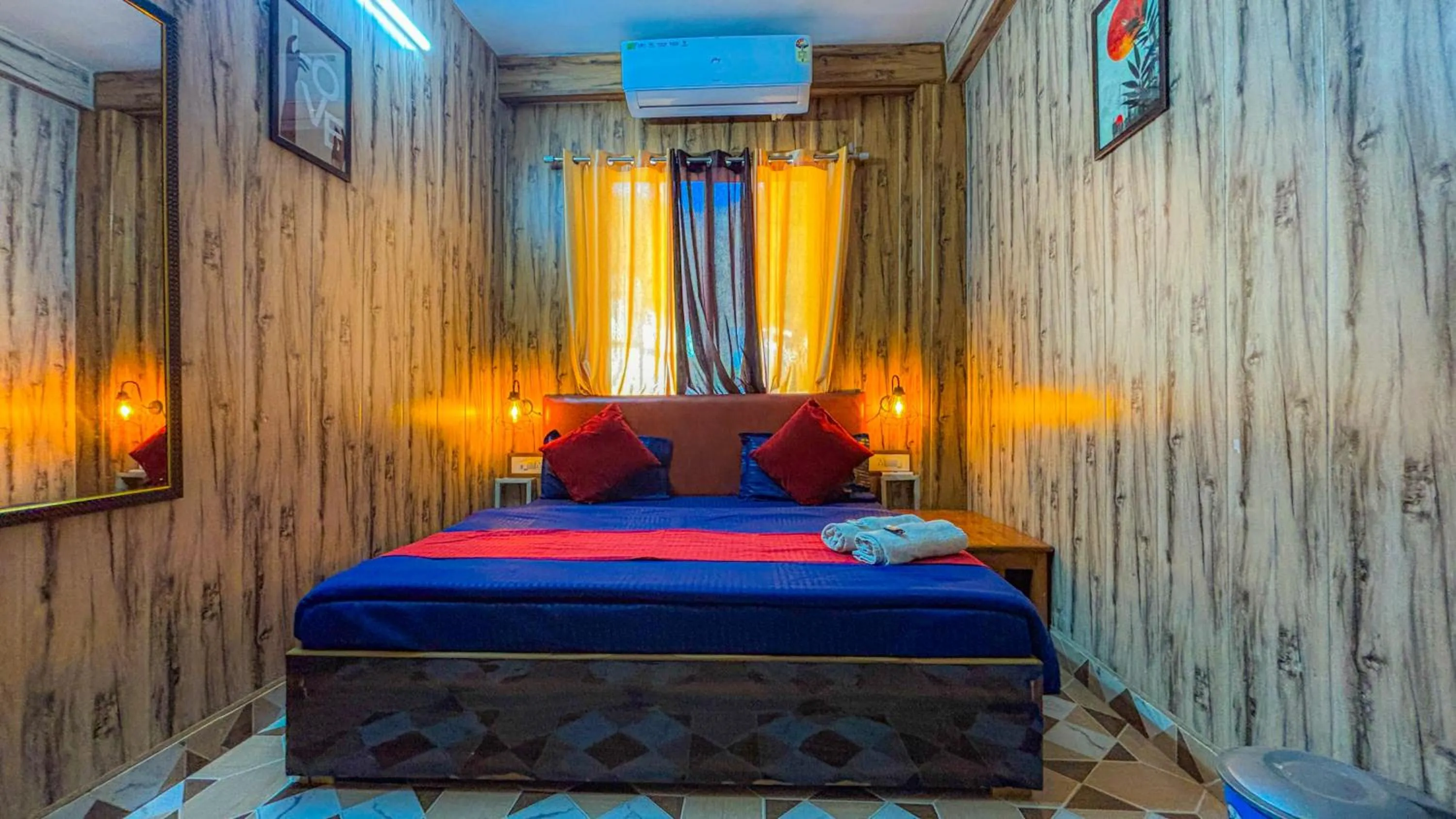 Bed in Skyard Hostel Rishikesh Laxman Jhula