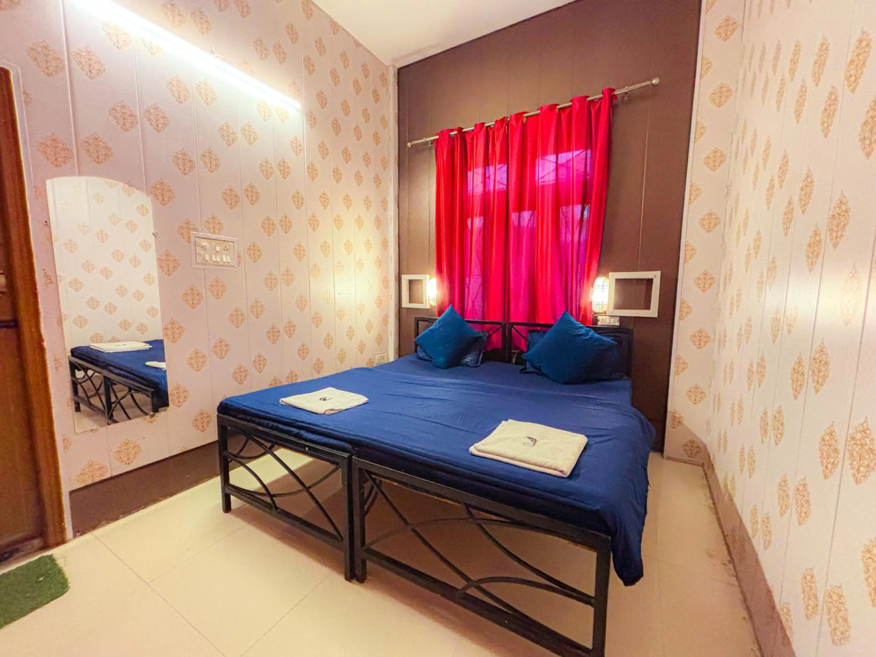 Bed in Skyard Hostel Rishikesh Laxman Jhula