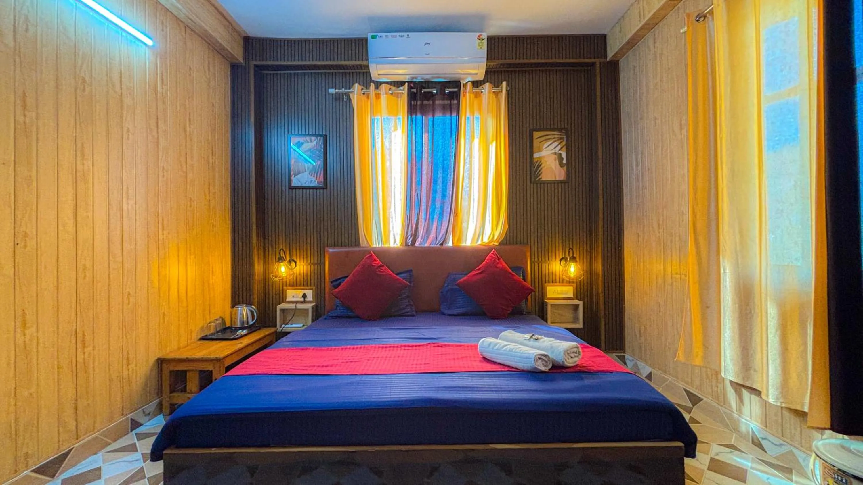 Bed in Skyard Hostel Rishikesh Laxman Jhula