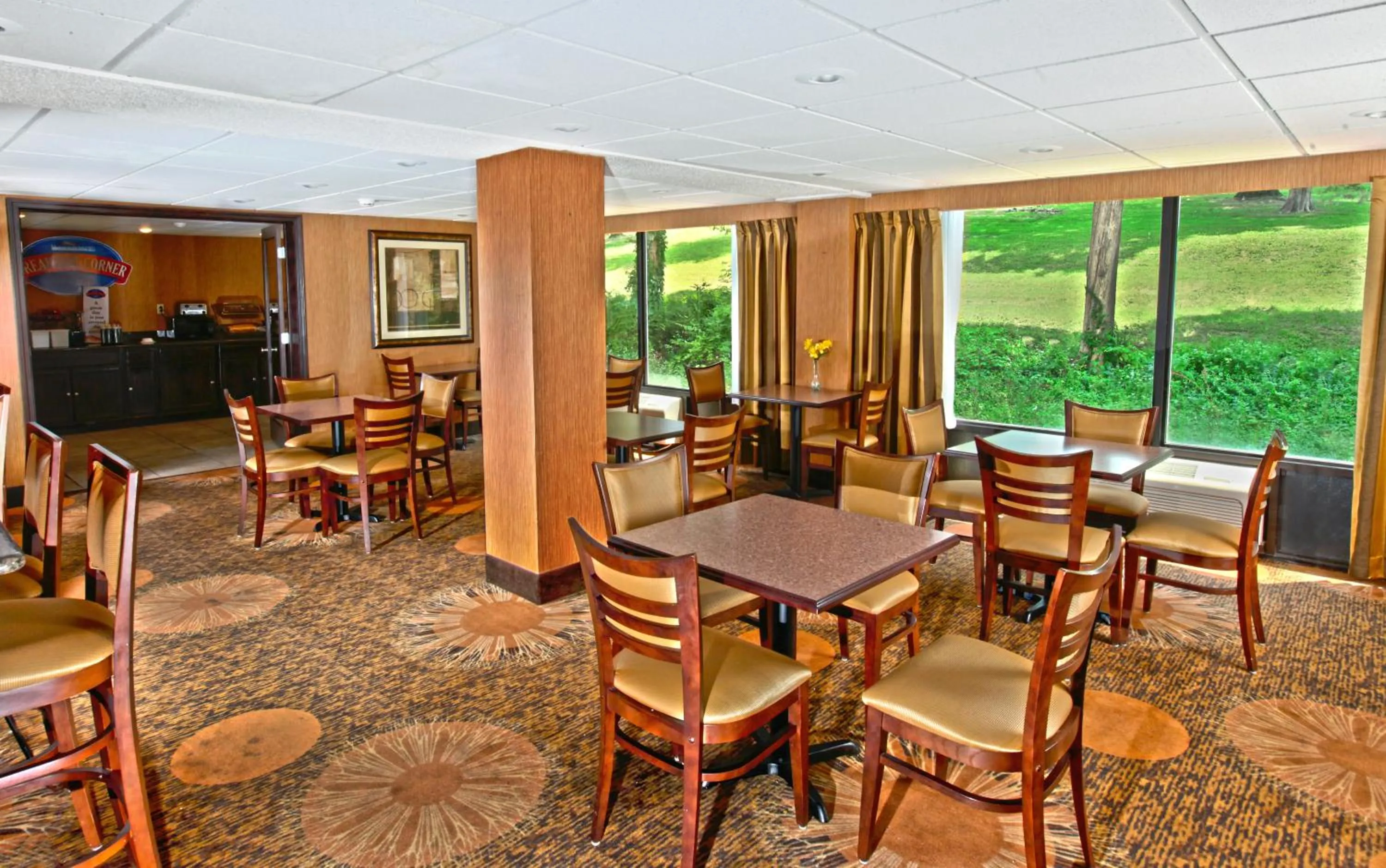 Coffee/tea facilities in Baymont by Wyndham Branson - On the Strip