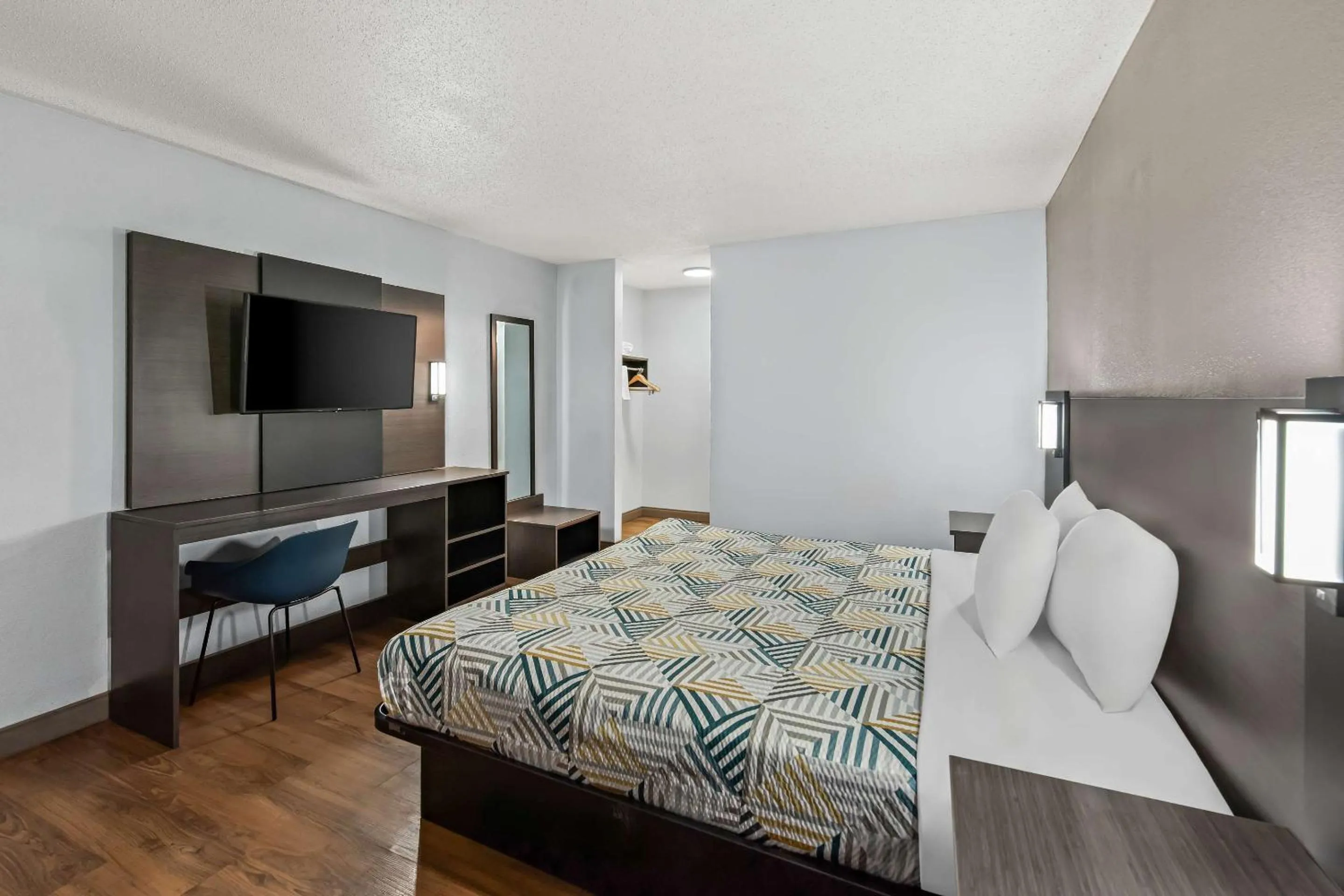 Bedroom, Bed in Motel 6 Lester - Philadelphia Airport