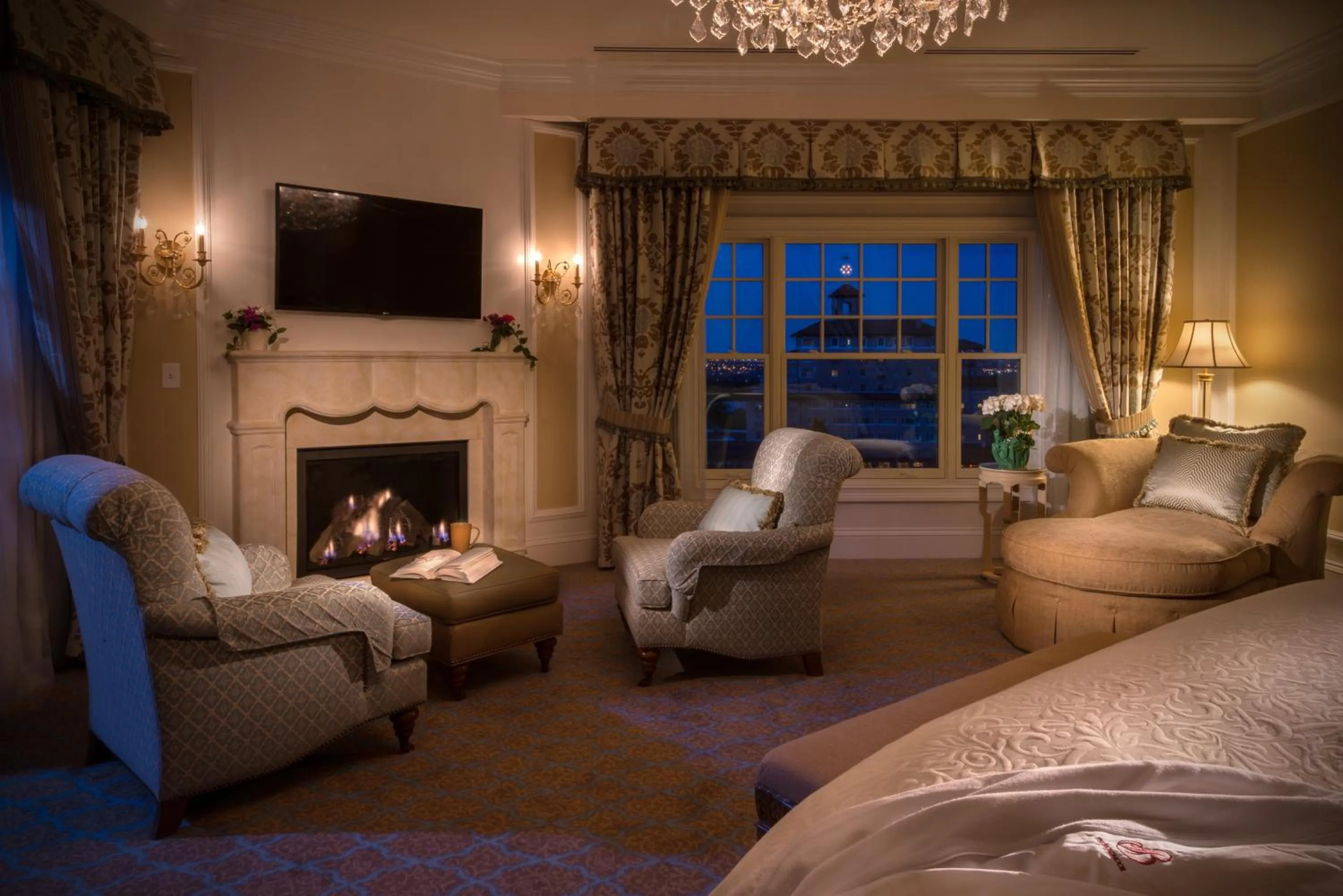 Bedroom in The Broadmoor