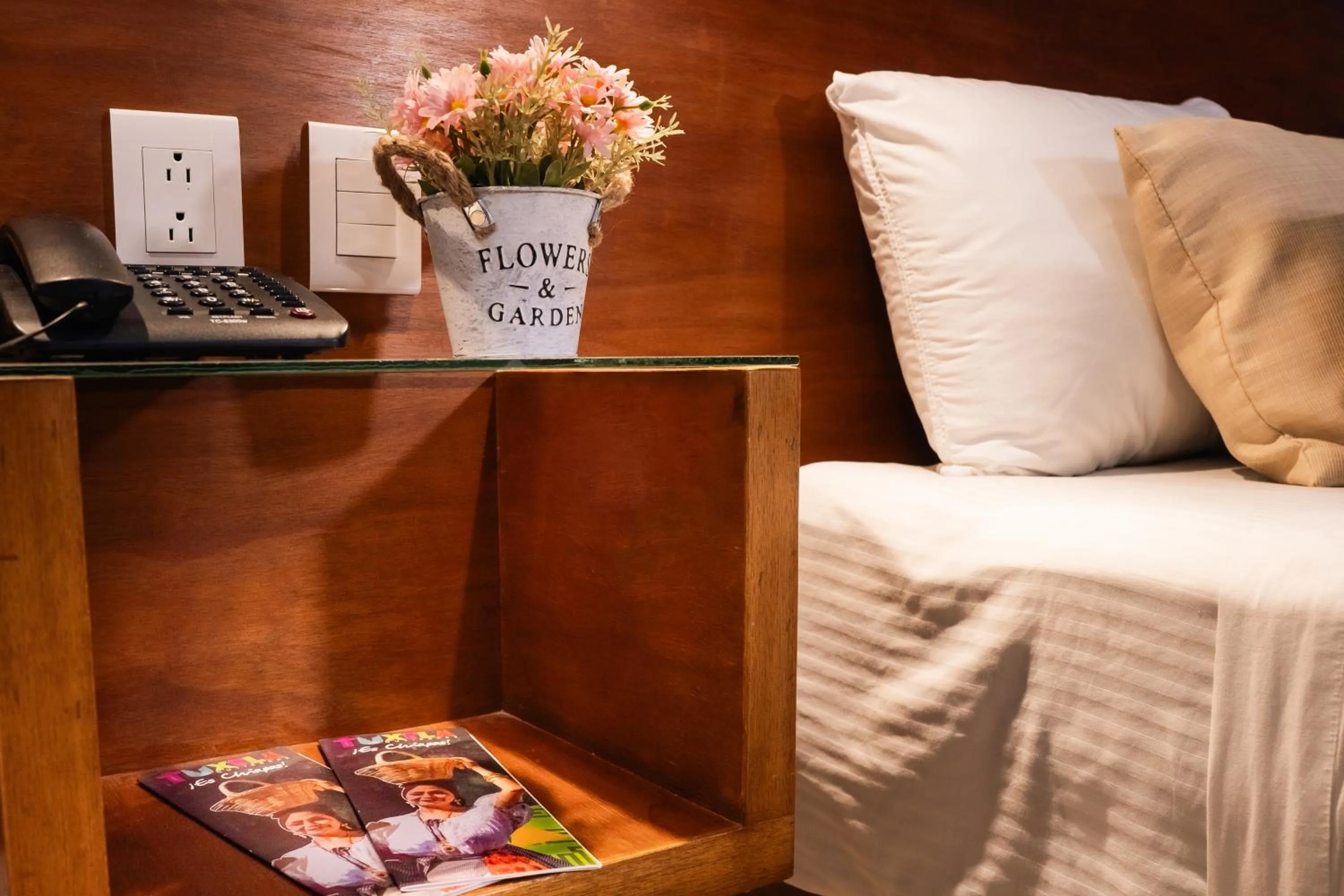 Bed in Hotel del Carmen, en el Centro- DESAYUNO Incluido !