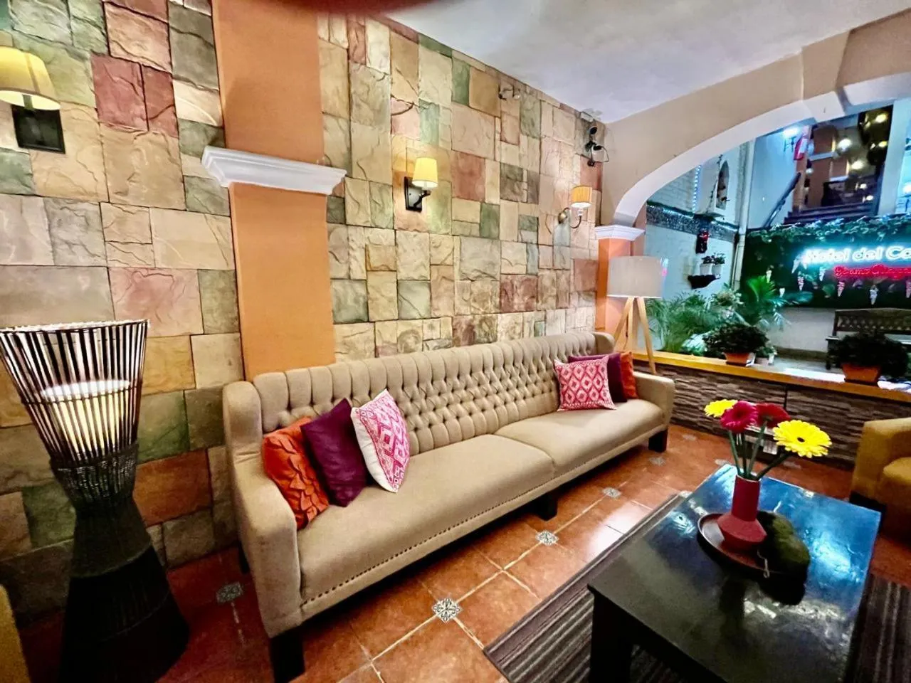 Property building in Hotel del Carmen, en el Centro- DESAYUNO Incluido !