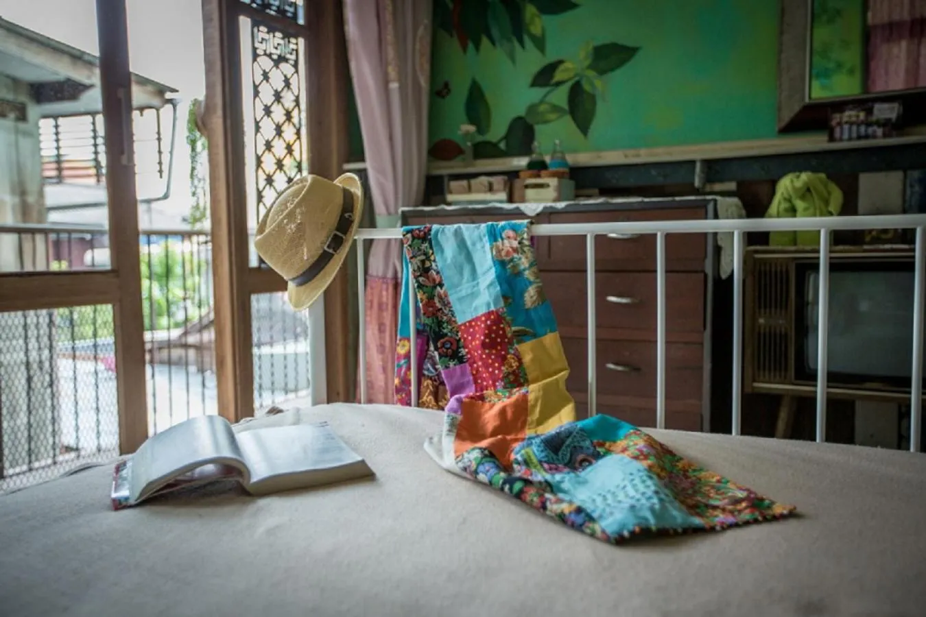 Photo of the whole room, Bed in Phranakorn-Nornlen