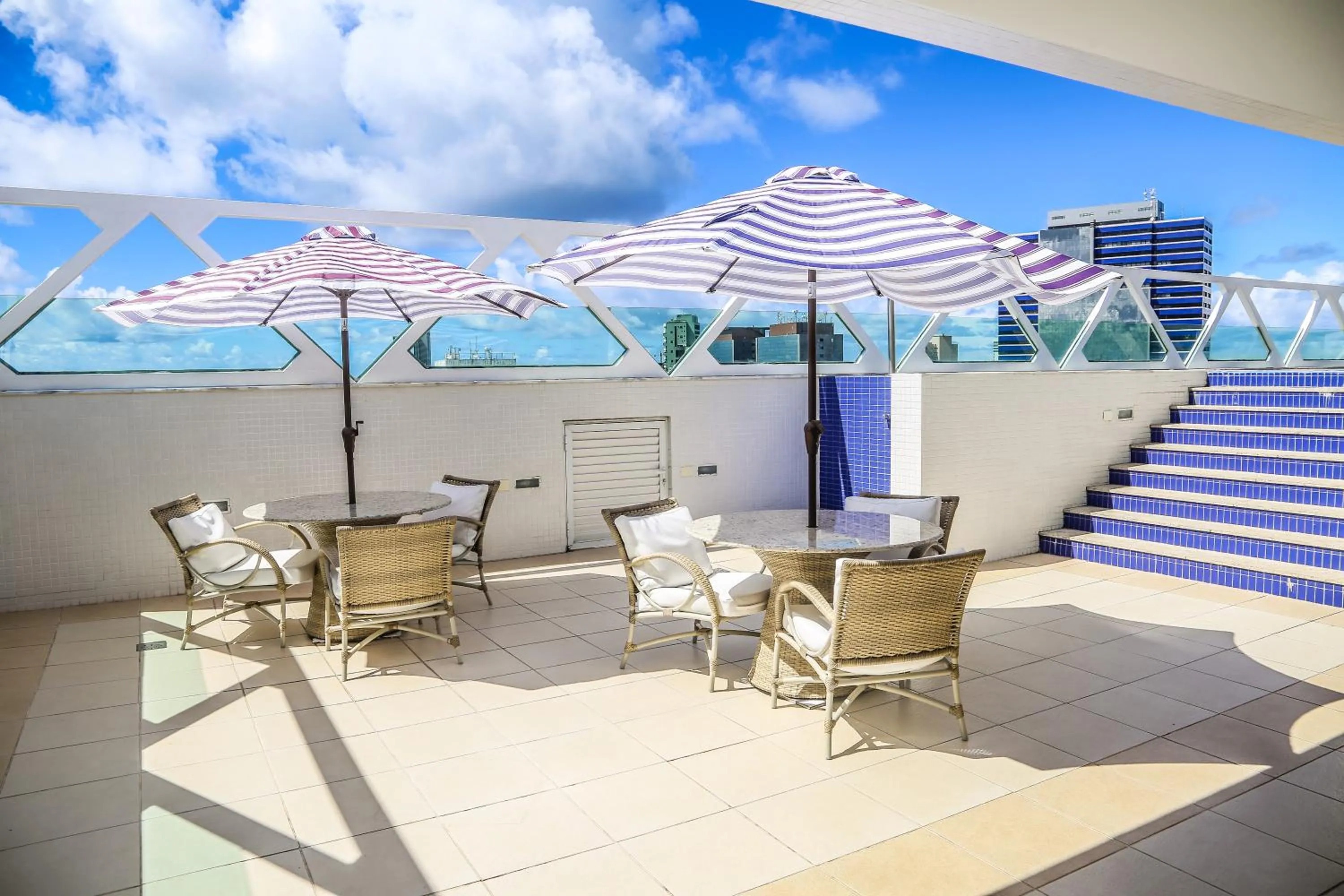 Day in Salvador Business & Flat by Avectur