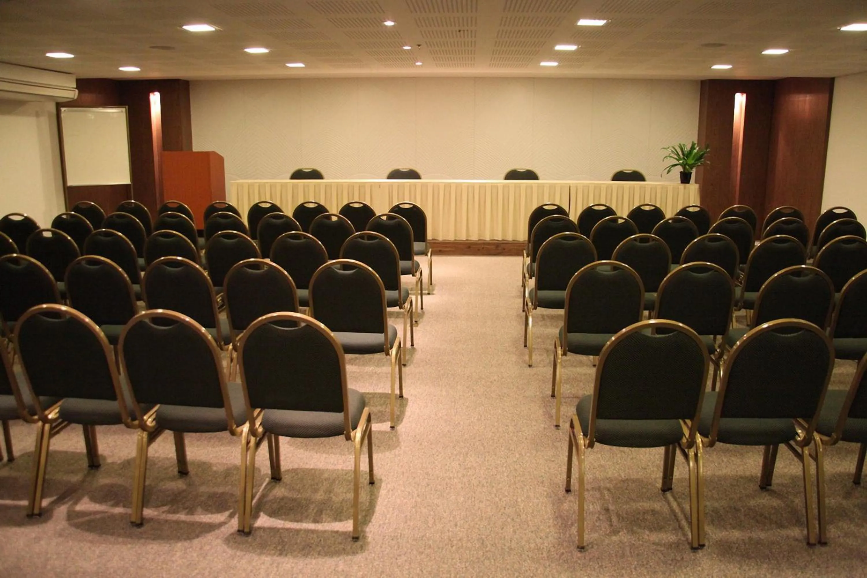 Meeting/conference room in Salvador Business & Flat by Avectur