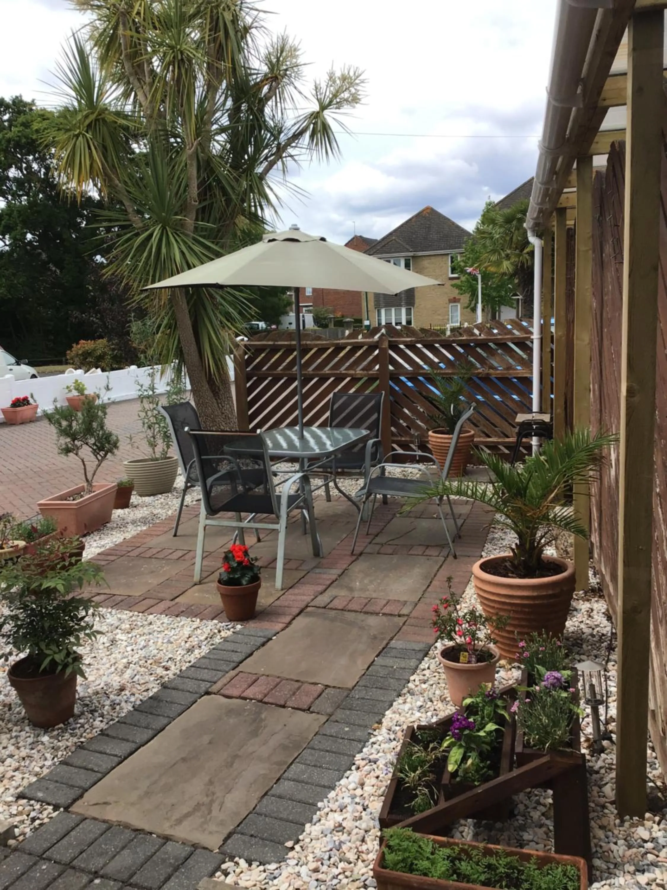 Garden in Coast 77 B&B