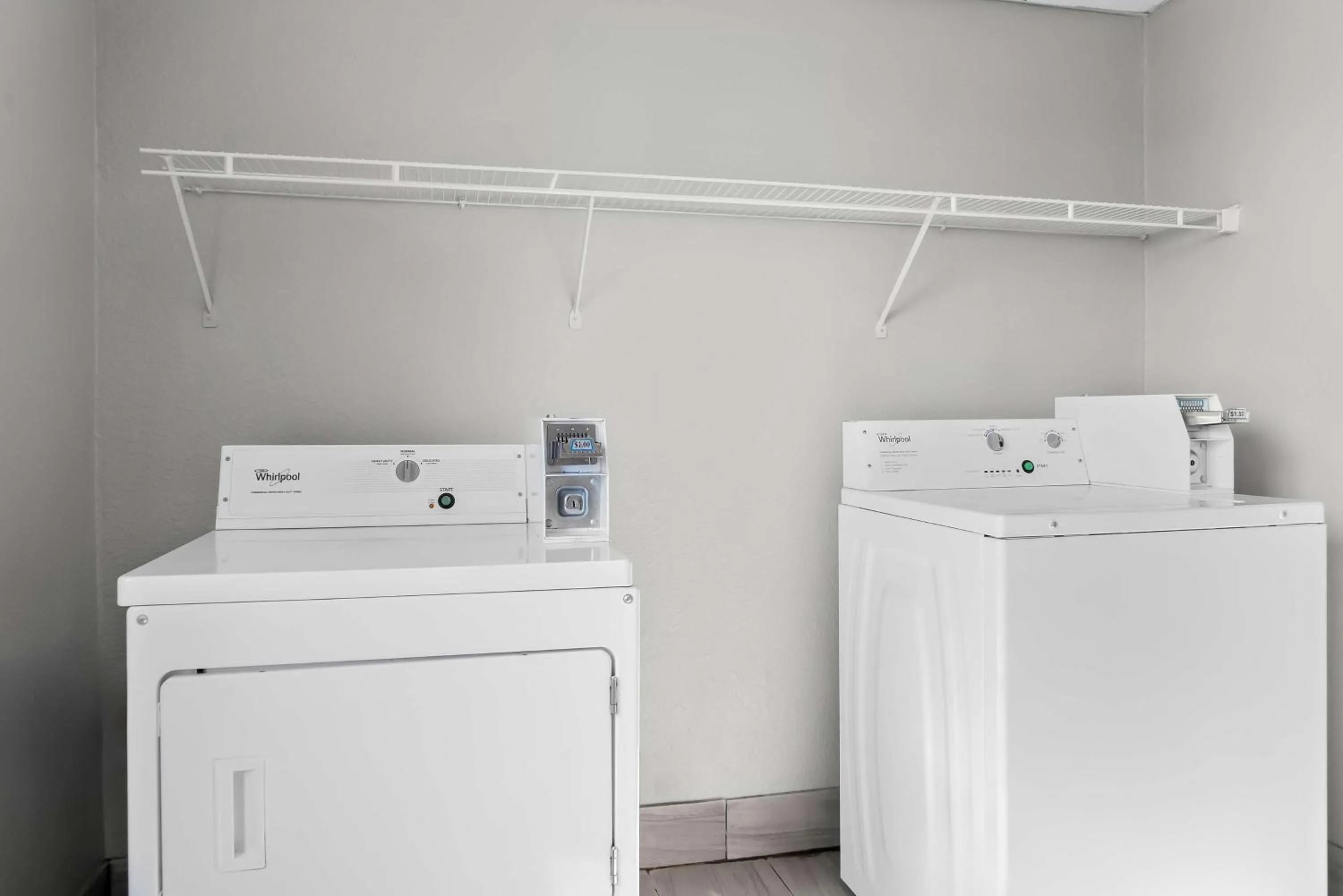 Property building in Best Western Plus Flint Airport Inn & Suites