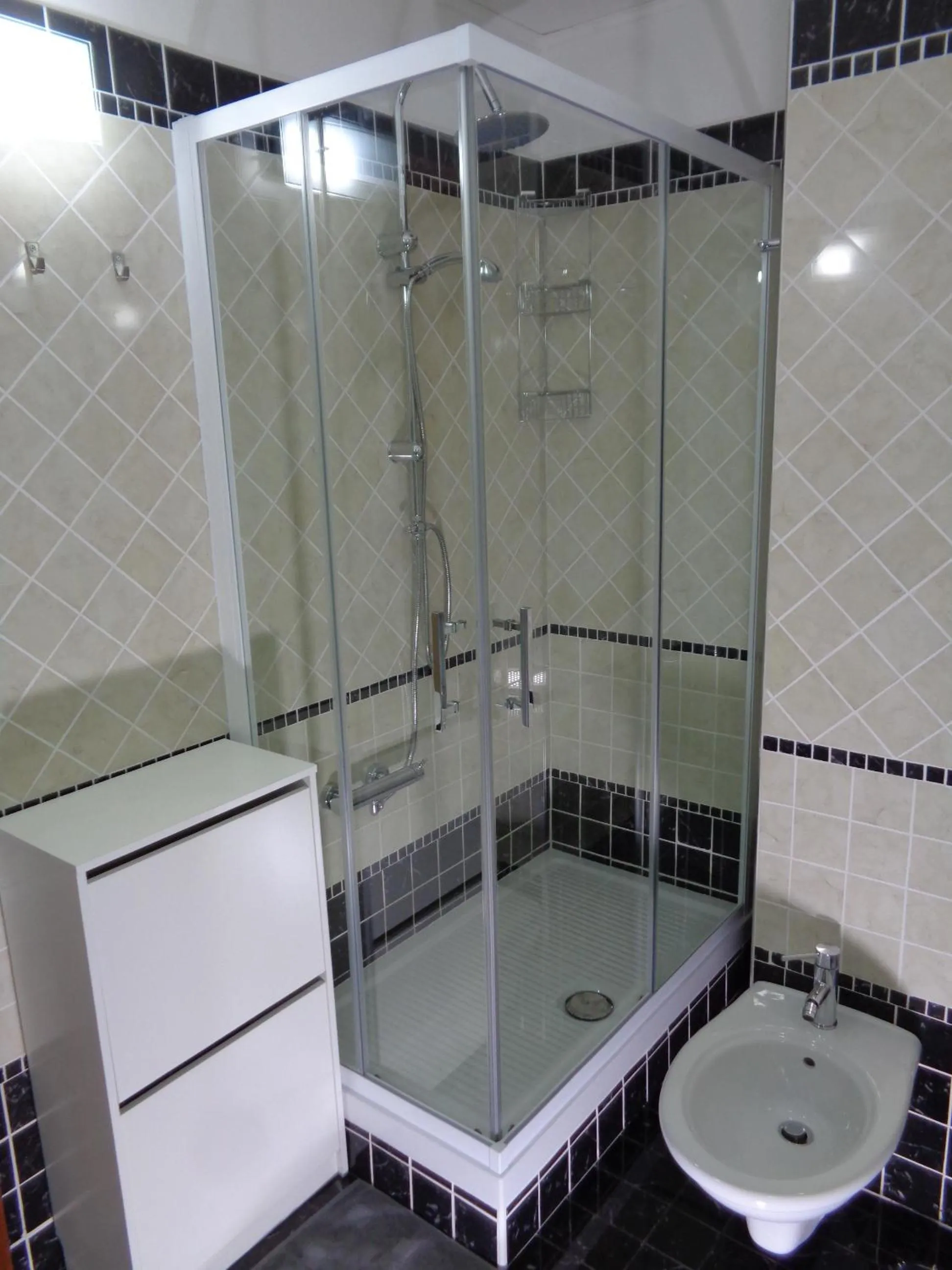 Shower in A Dream B&B Napoli