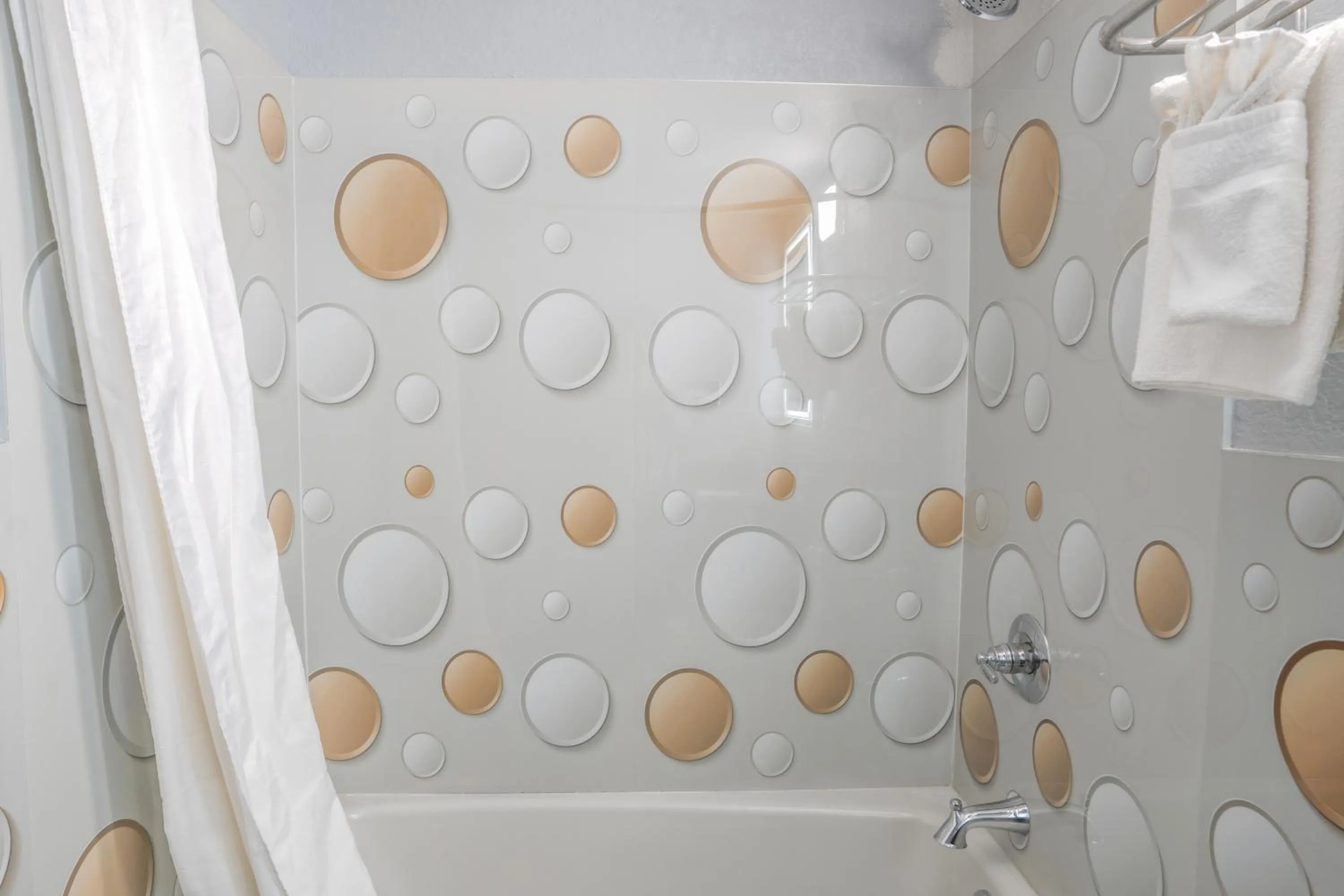 Bathroom in Executive Inn Owatonna Hwy 35