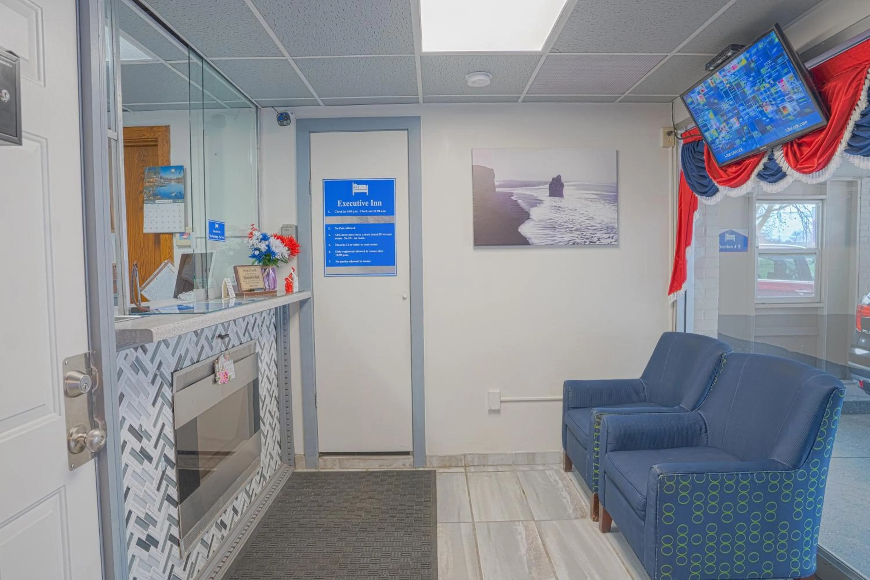 Lobby or reception in Executive Inn Owatonna Hwy 35