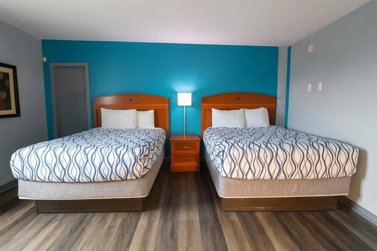 Bedroom, Bed in Executive Inn Owatonna Hwy 35