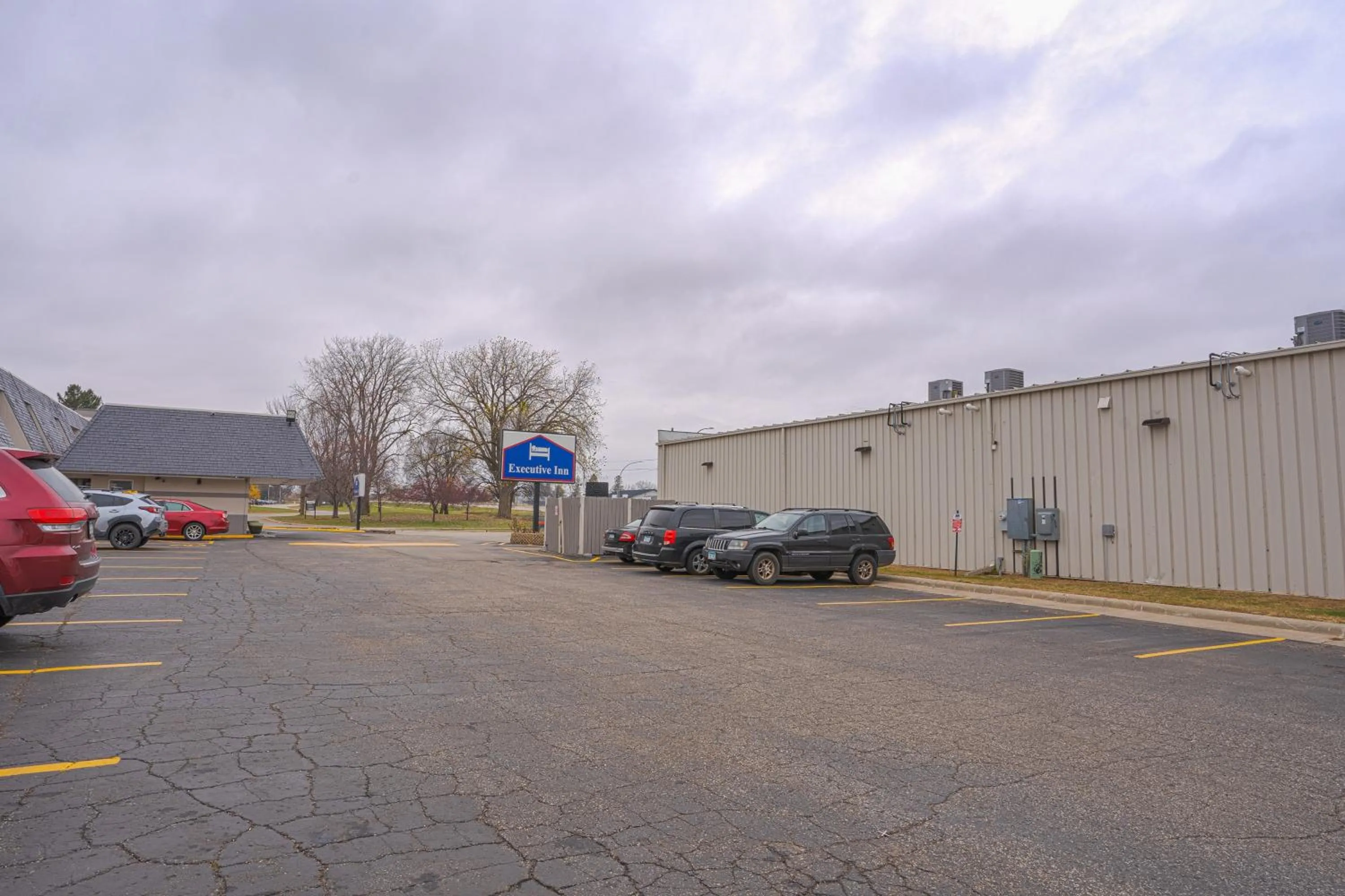 On site in Executive Inn Owatonna Hwy 35