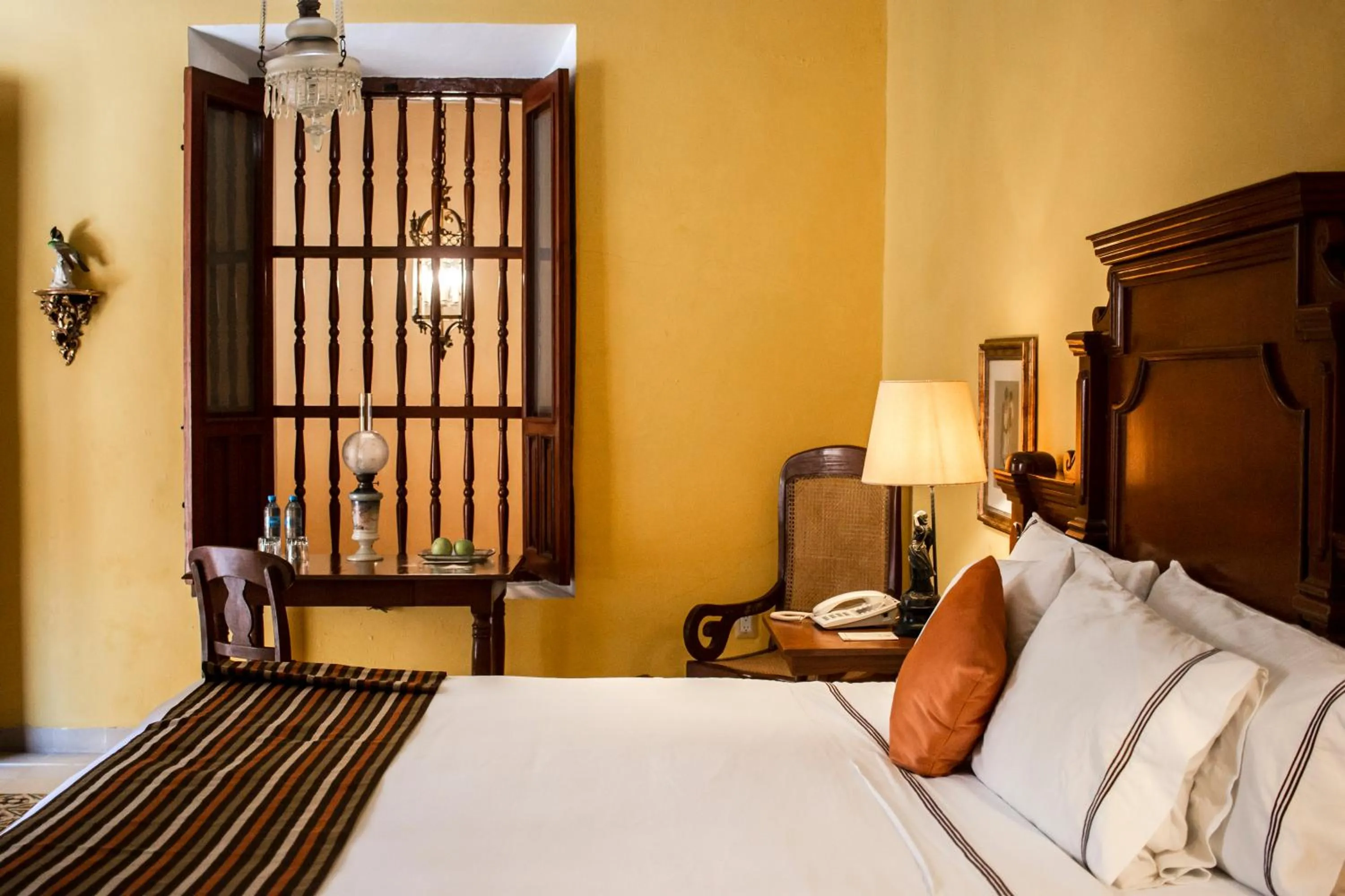 Bed in Hotel Boutique Casa Don Gustavo, Campeche