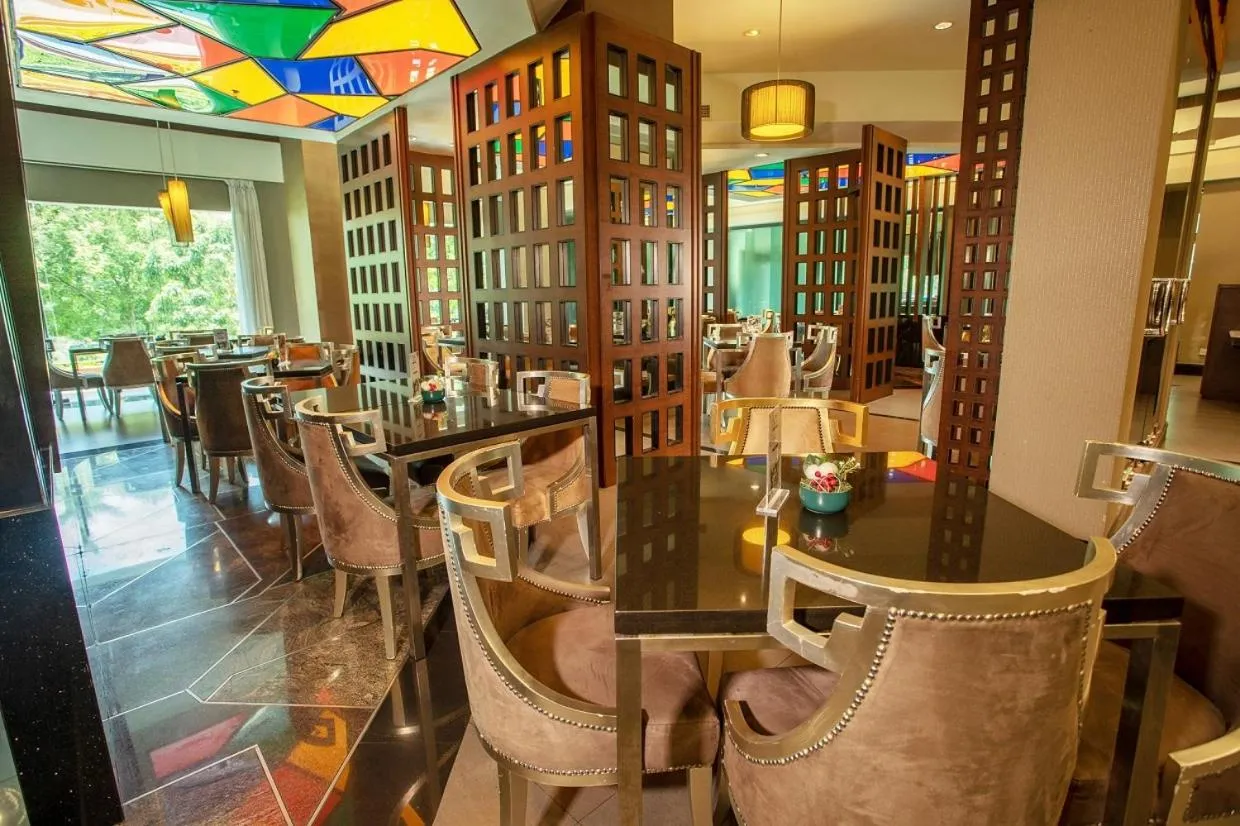 Restaurant/places to eat in Nilai Springs Resort Hotel