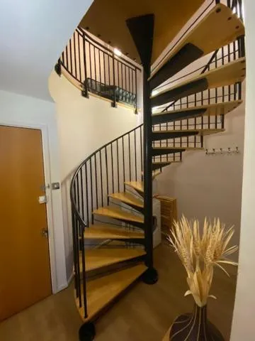 Apartment 3, Warehouse K