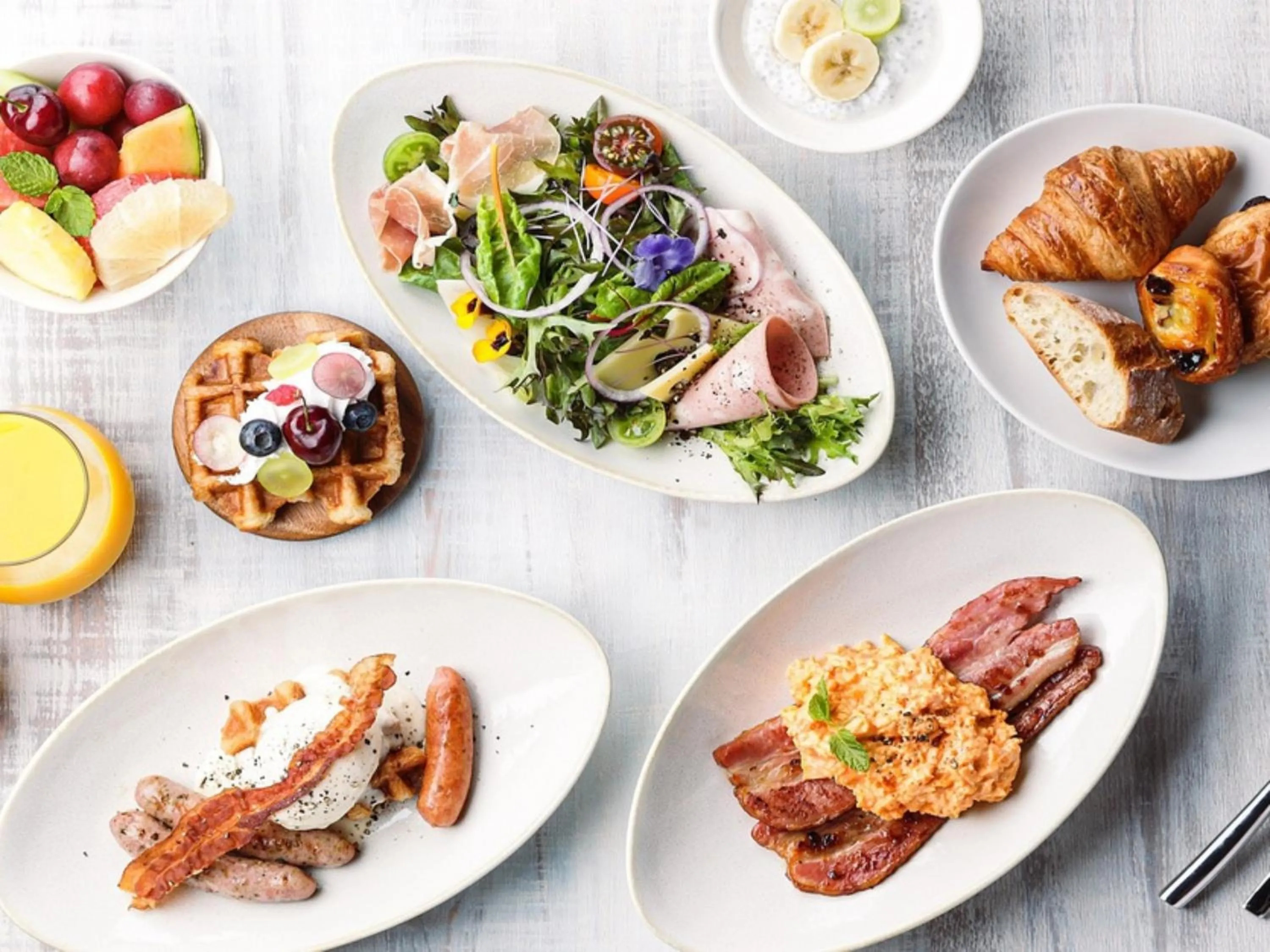 Breakfast in Oriental Hotel Okinawa Resort & Spa