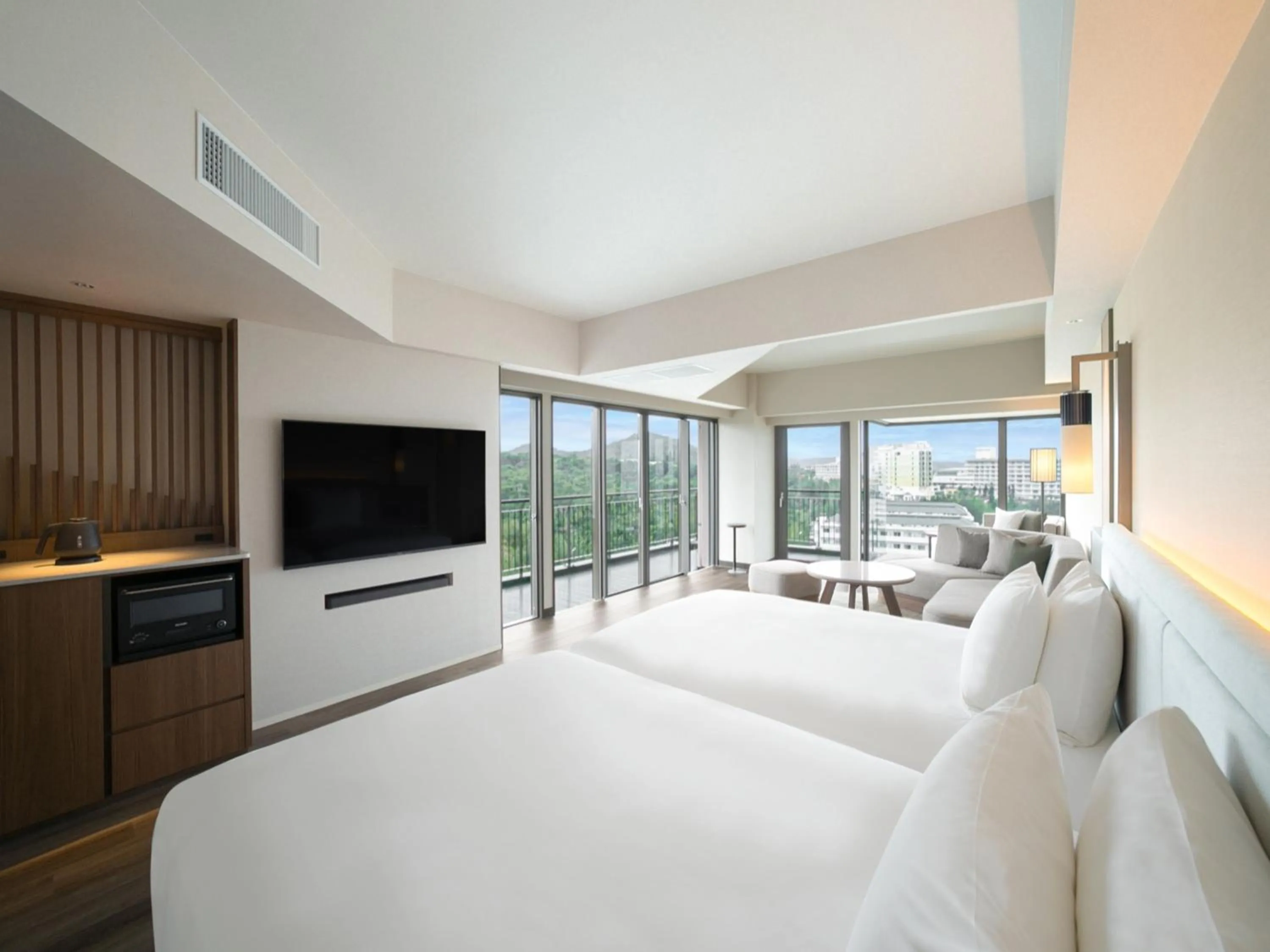 Bed in Oriental Hotel Okinawa Resort & Spa