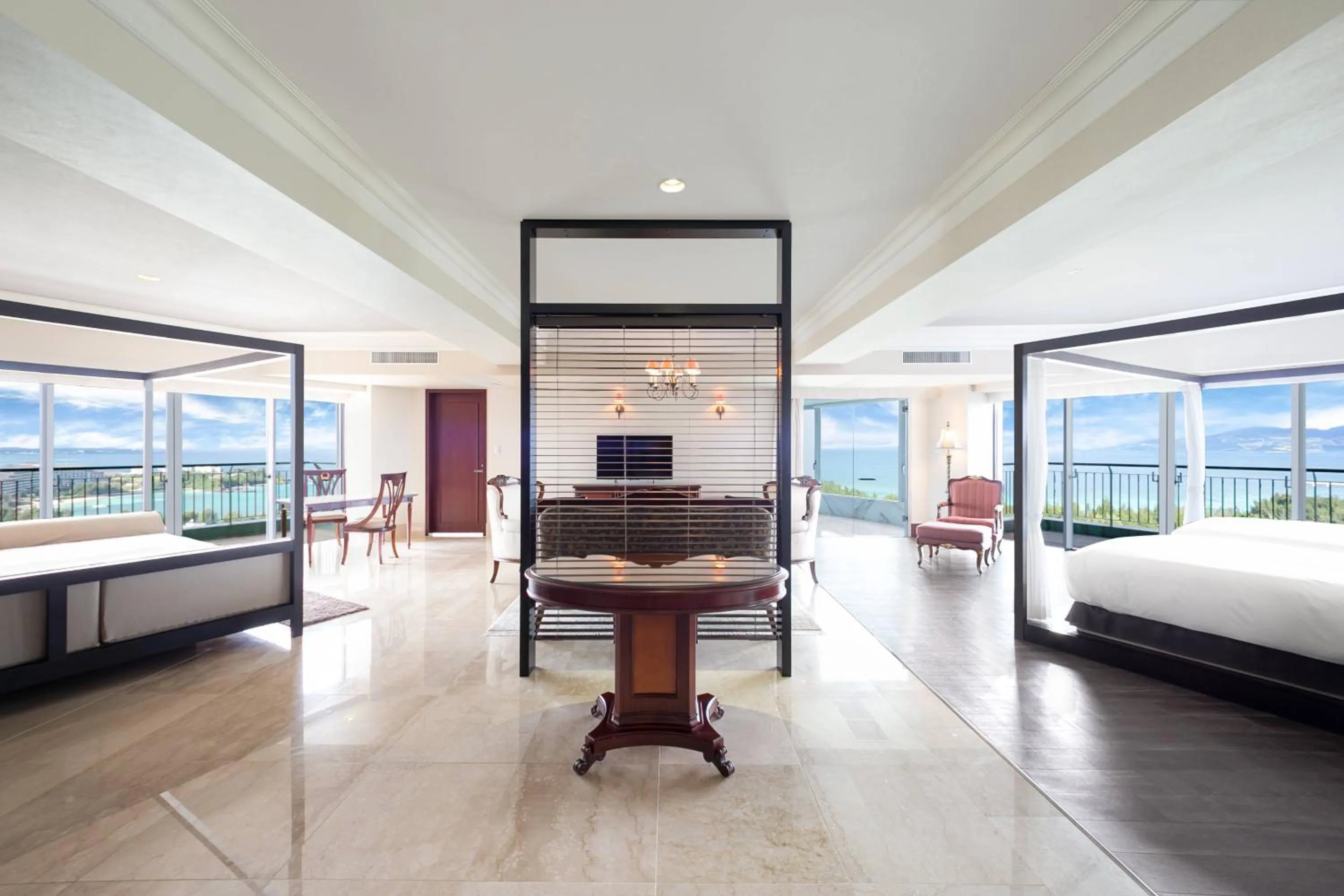 Photo of the whole room, Bed in Oriental Hotel Okinawa Resort & Spa