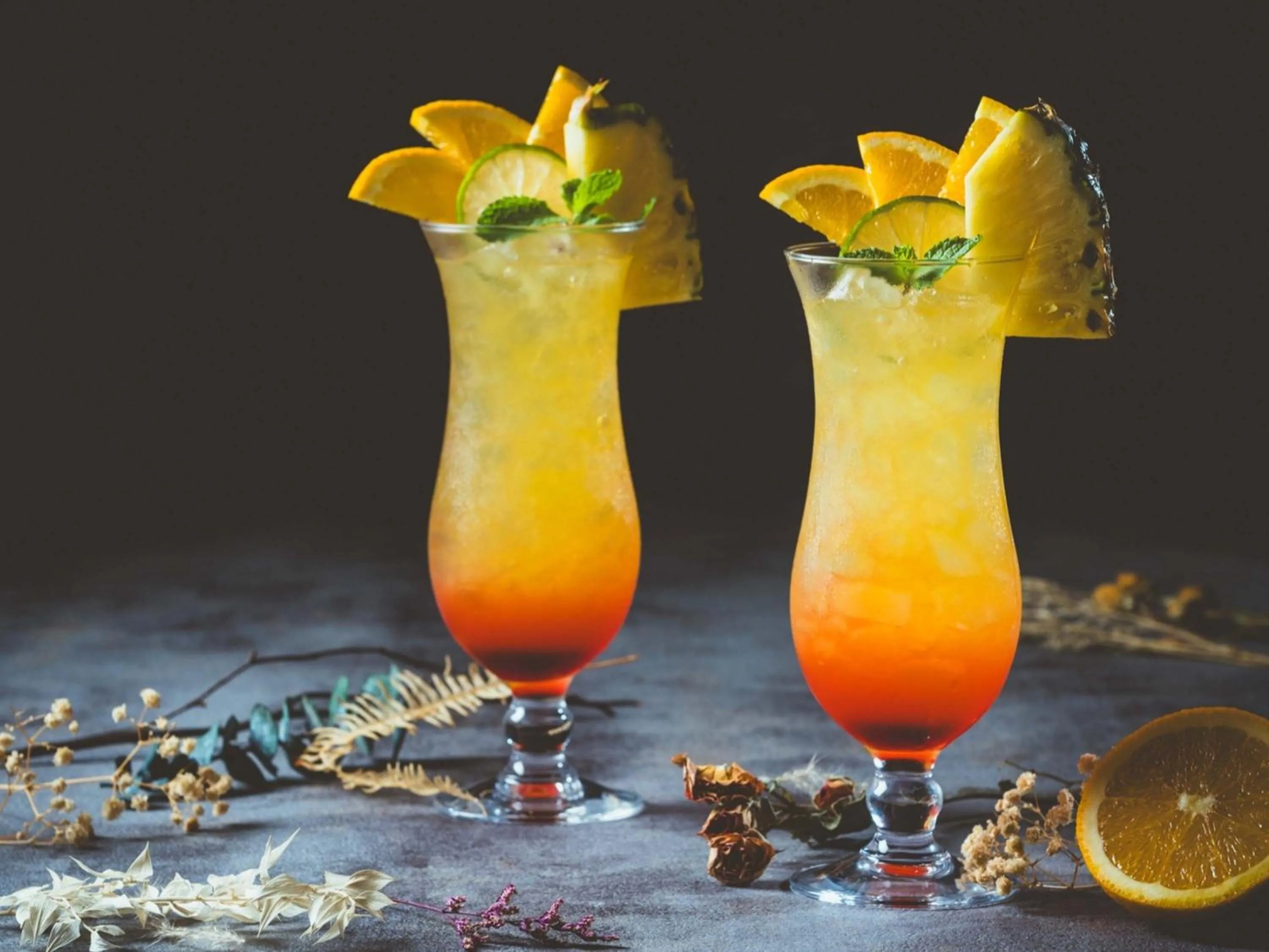 Lounge or bar in Oriental Hotel Okinawa Resort & Spa