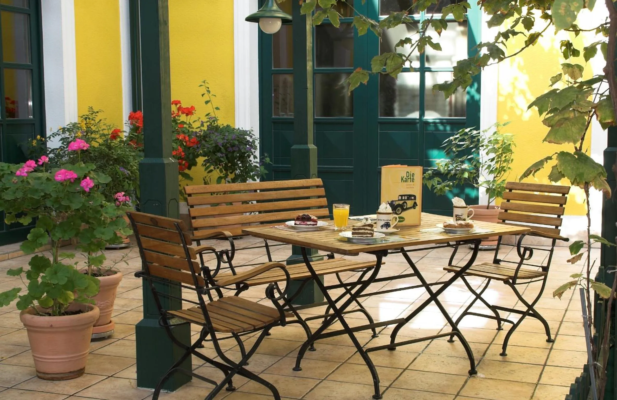 Balcony/Terrace in Oldtimer Motorhotel Guntramsdorf