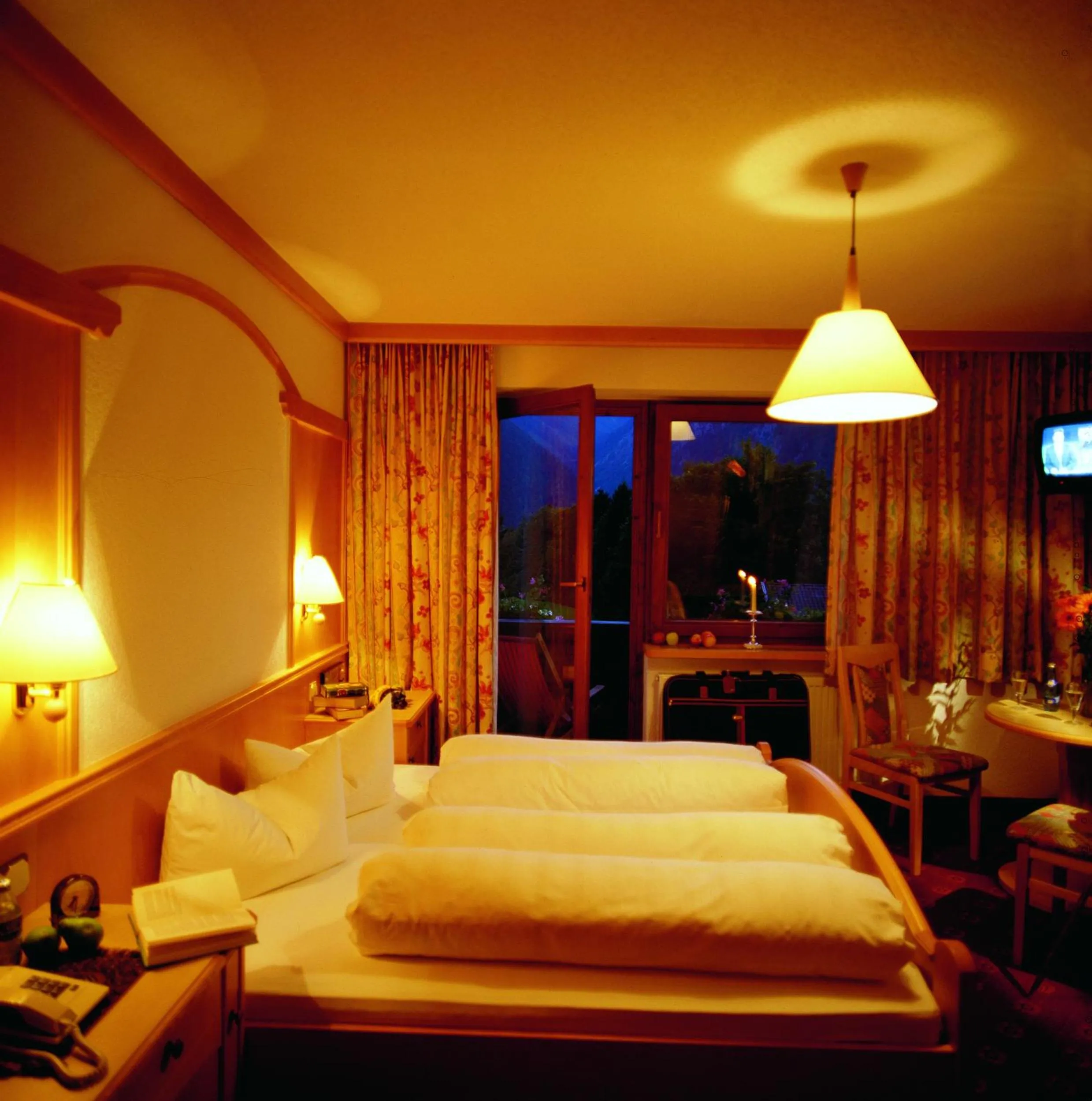 Photo of the whole room, Bed in Hotel Huber Hochland
