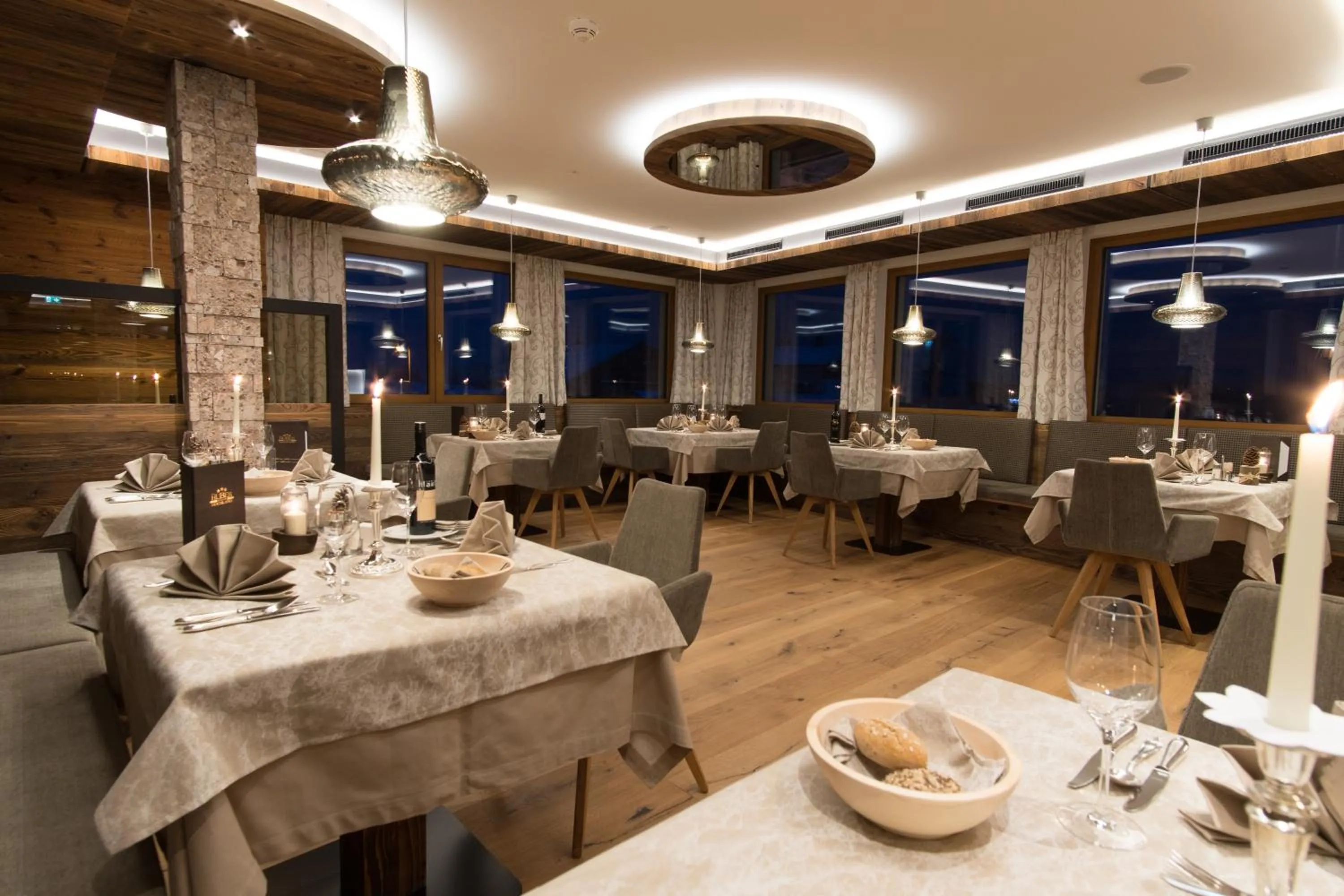 Restaurant/places to eat in Hotel Huber Hochland