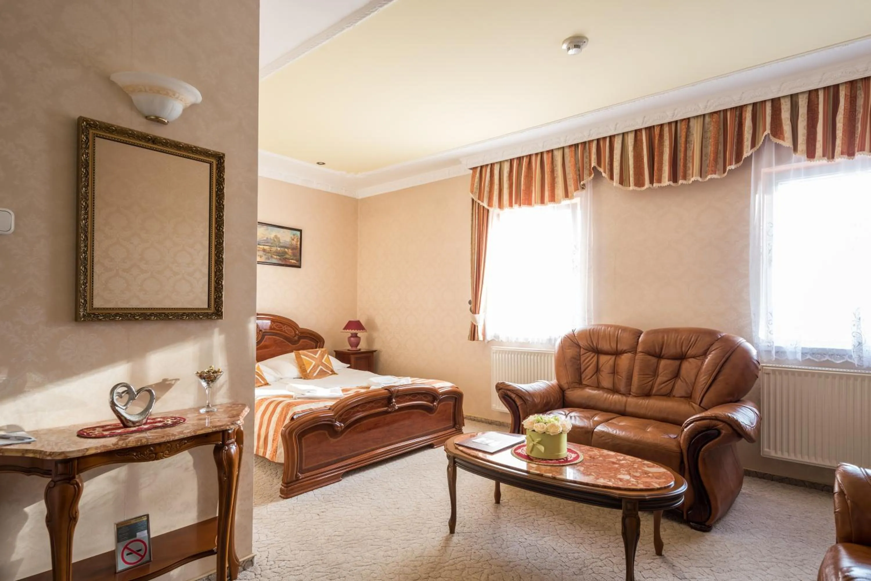 Hotel Bíbic és Tüskevár Étterem és Horgásztó