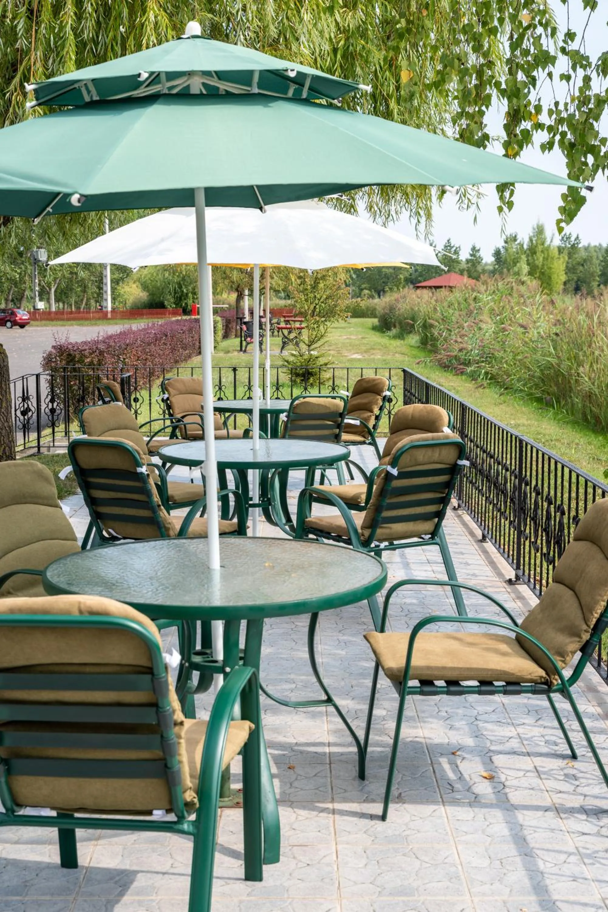 Hotel Bíbic és Tüskevár Étterem és Horgásztó