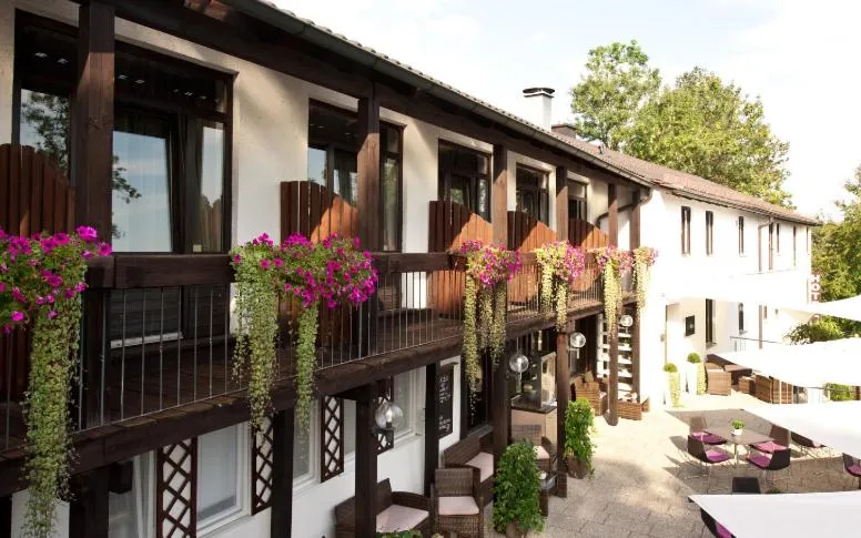 Property building in Hotel Seeluna am Klostersee